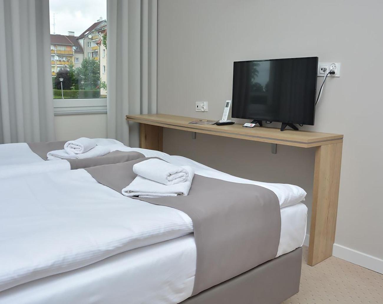 Double or Twin Room with Bathroom photo 2