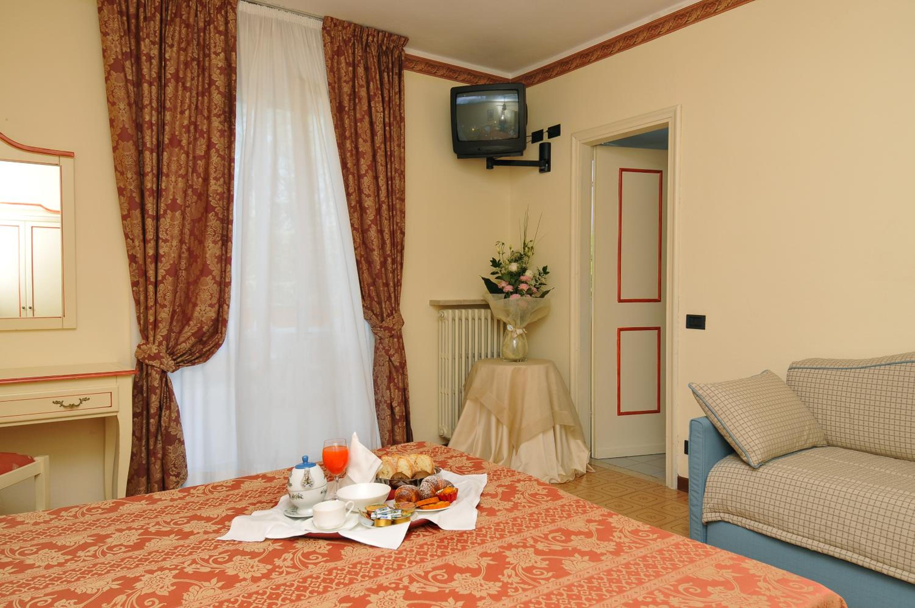 Superior Double or Twin Room - Photo 5