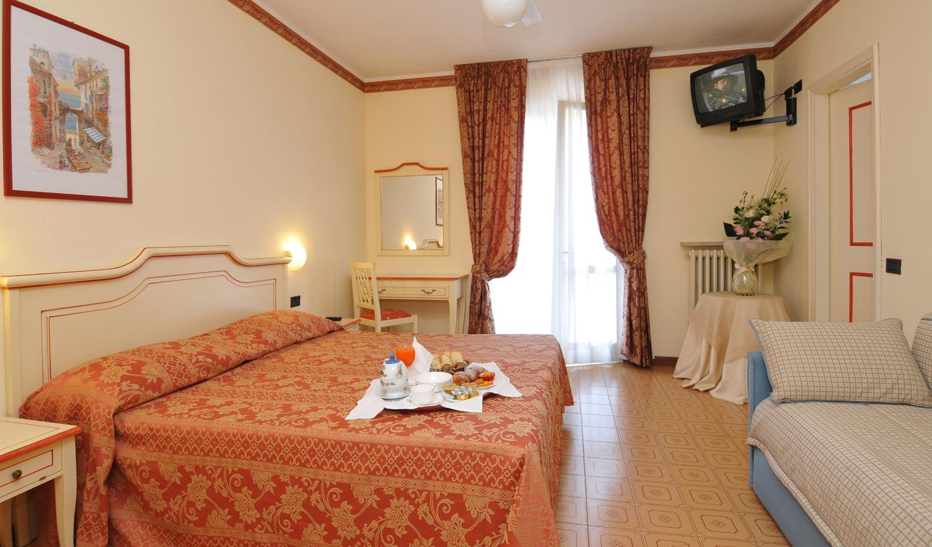 Superior Double or Twin Room - Photo 4