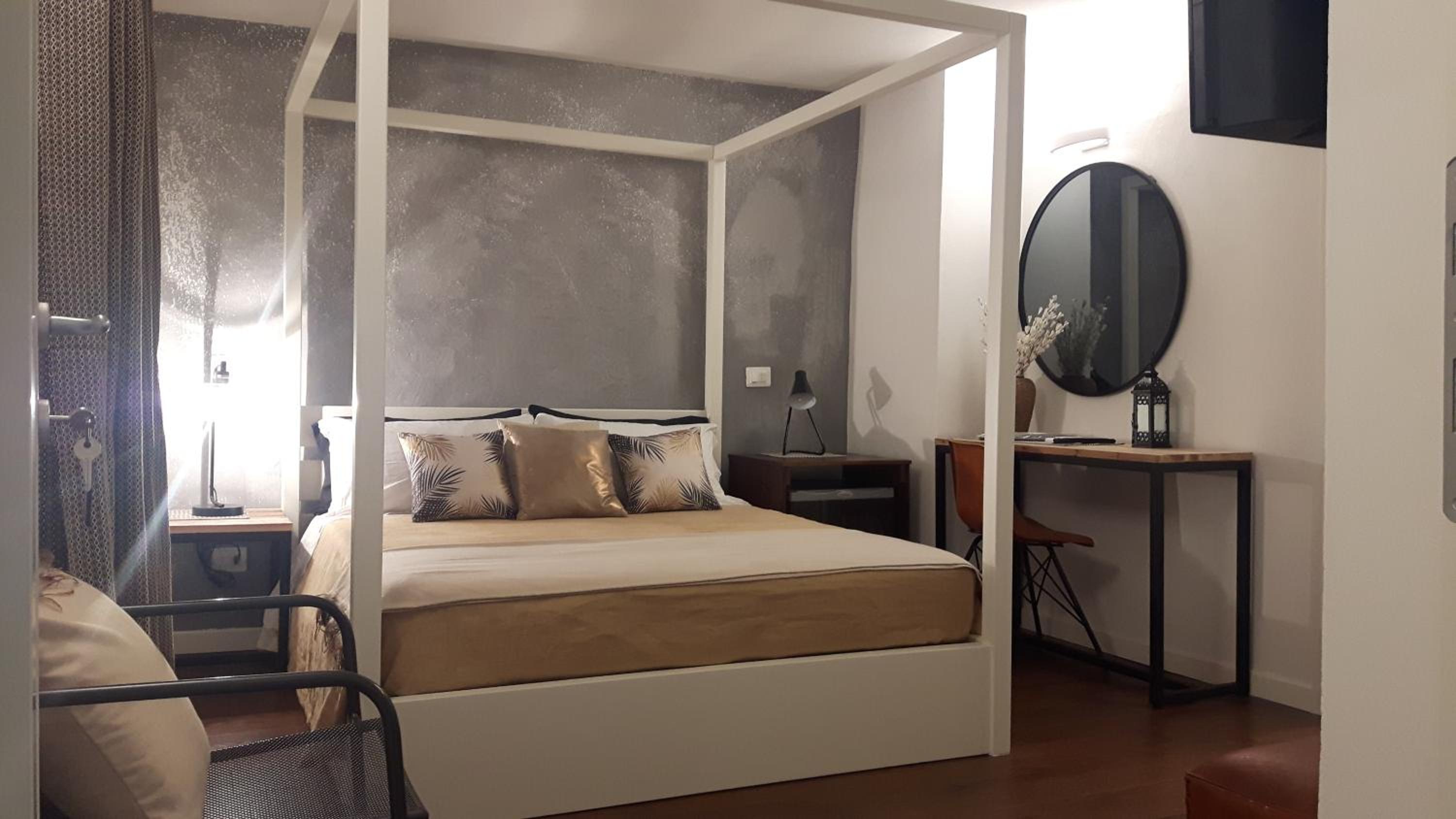 Standard Double Room photo 2