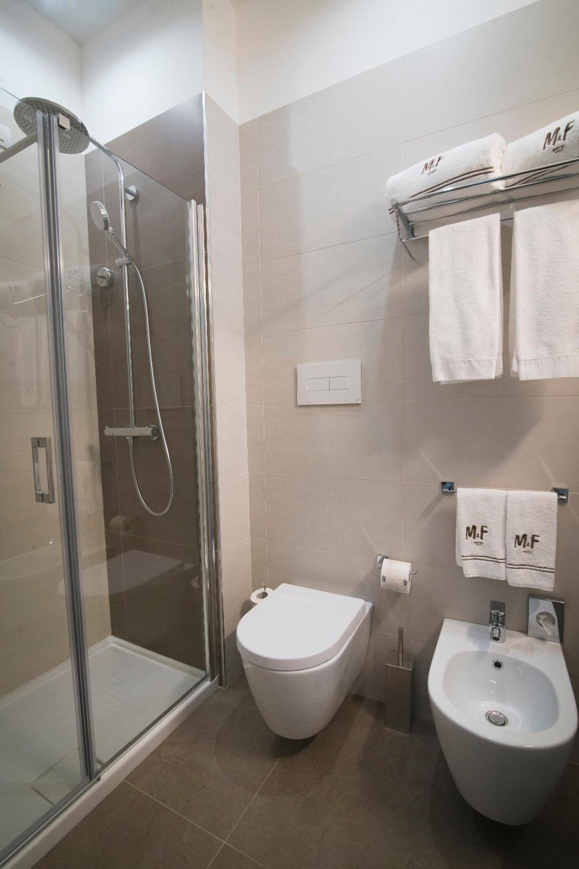 Standard Double Room groundfloor photo 3