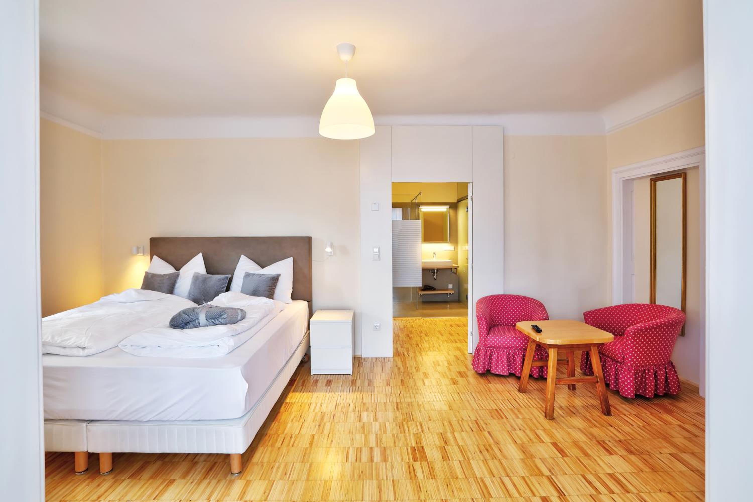 Studio Apartment photo 3