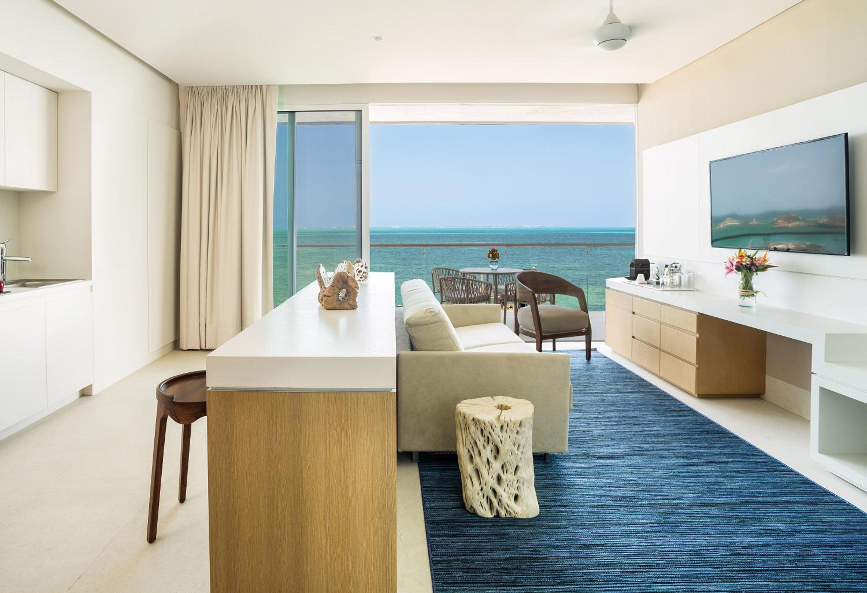 Preferred Club Honeymoon Suite Ocean View King