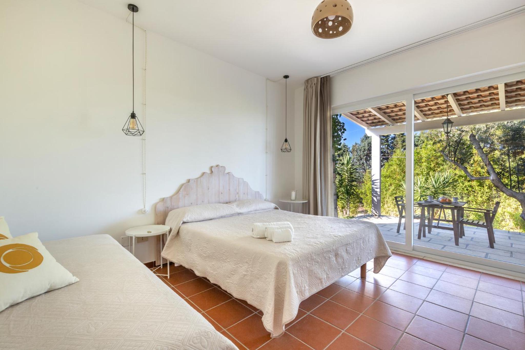 Studio with Garden View (4 Adults) photo 1