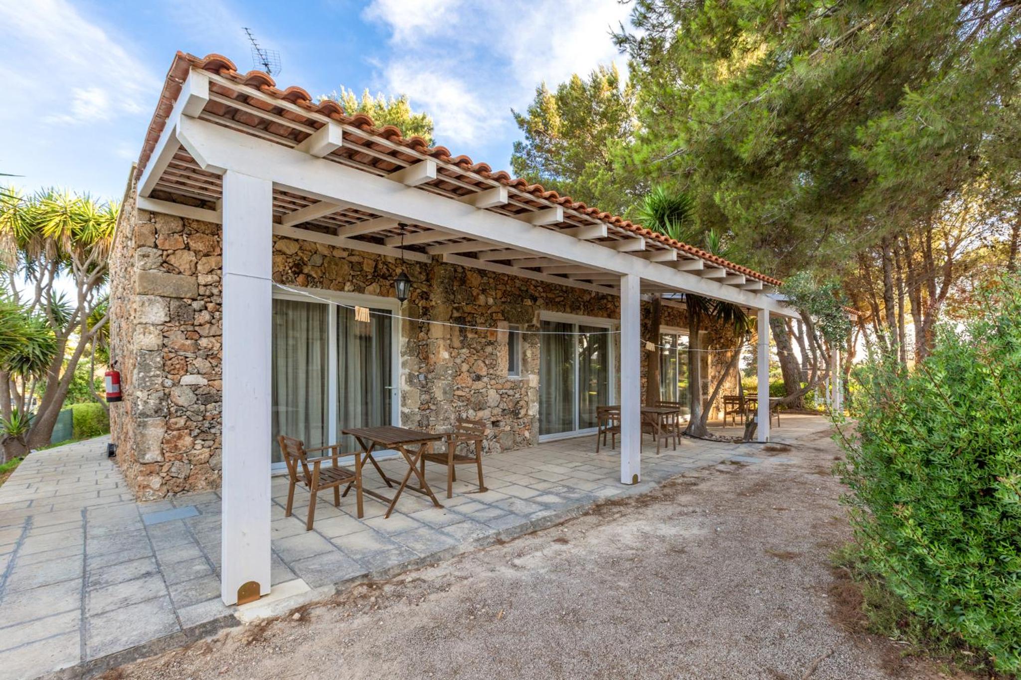 Studio with Garden View (3 Adults) photo 2