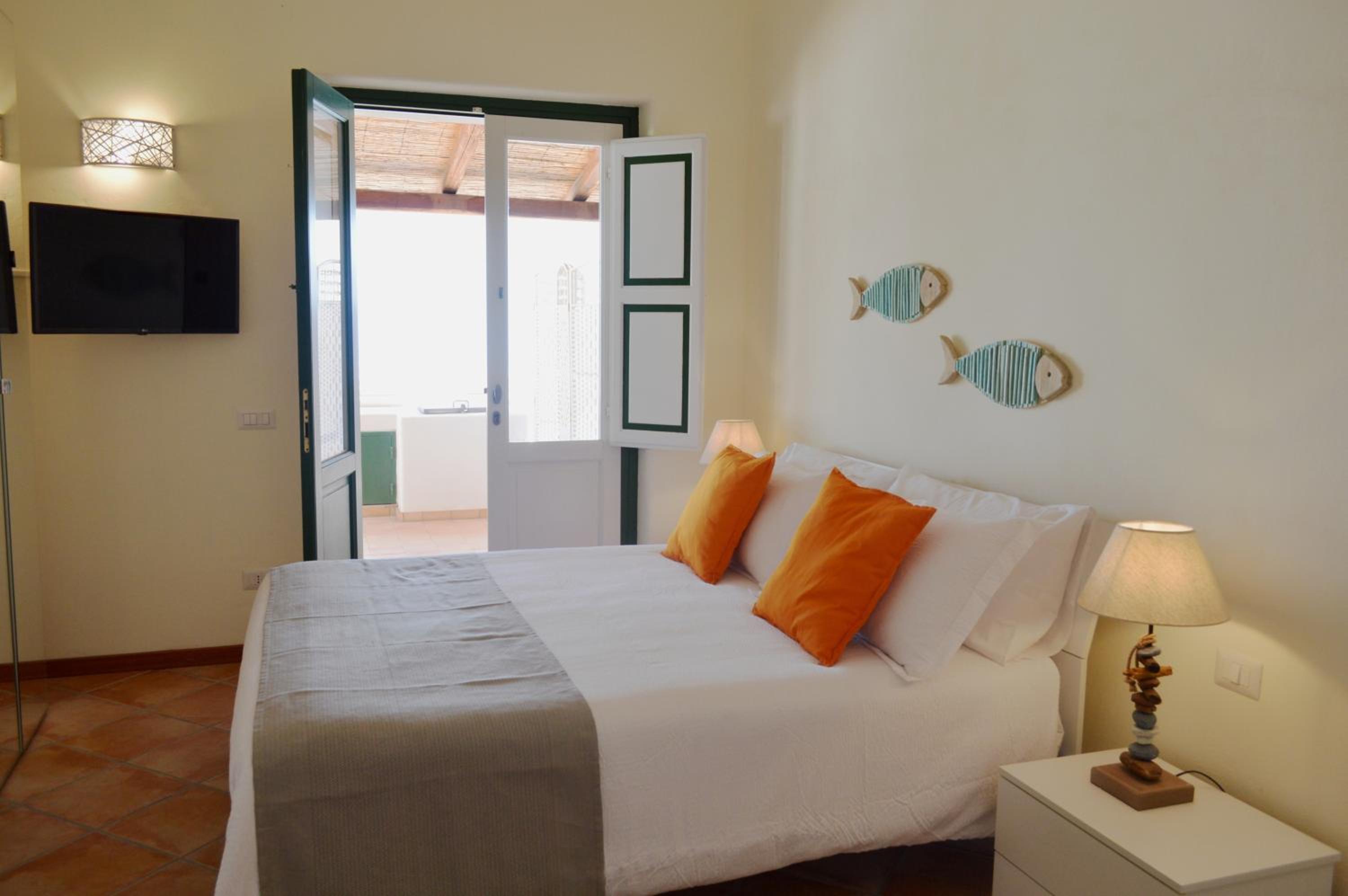 Two-Bedroom House with Sea View photo 1