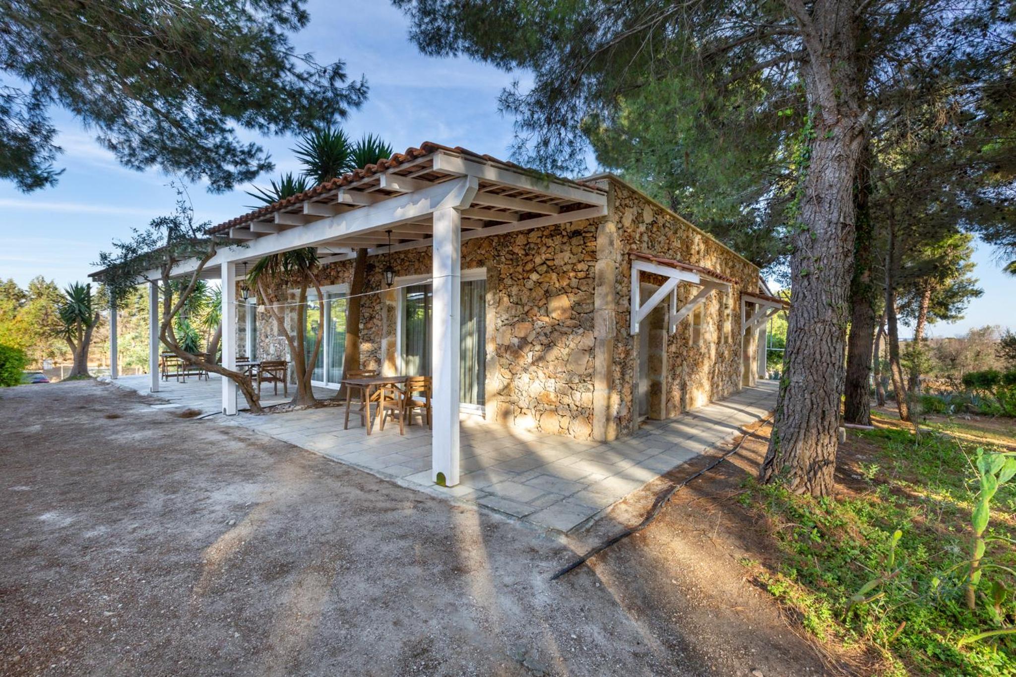 Studio with Garden View (3 Adults)