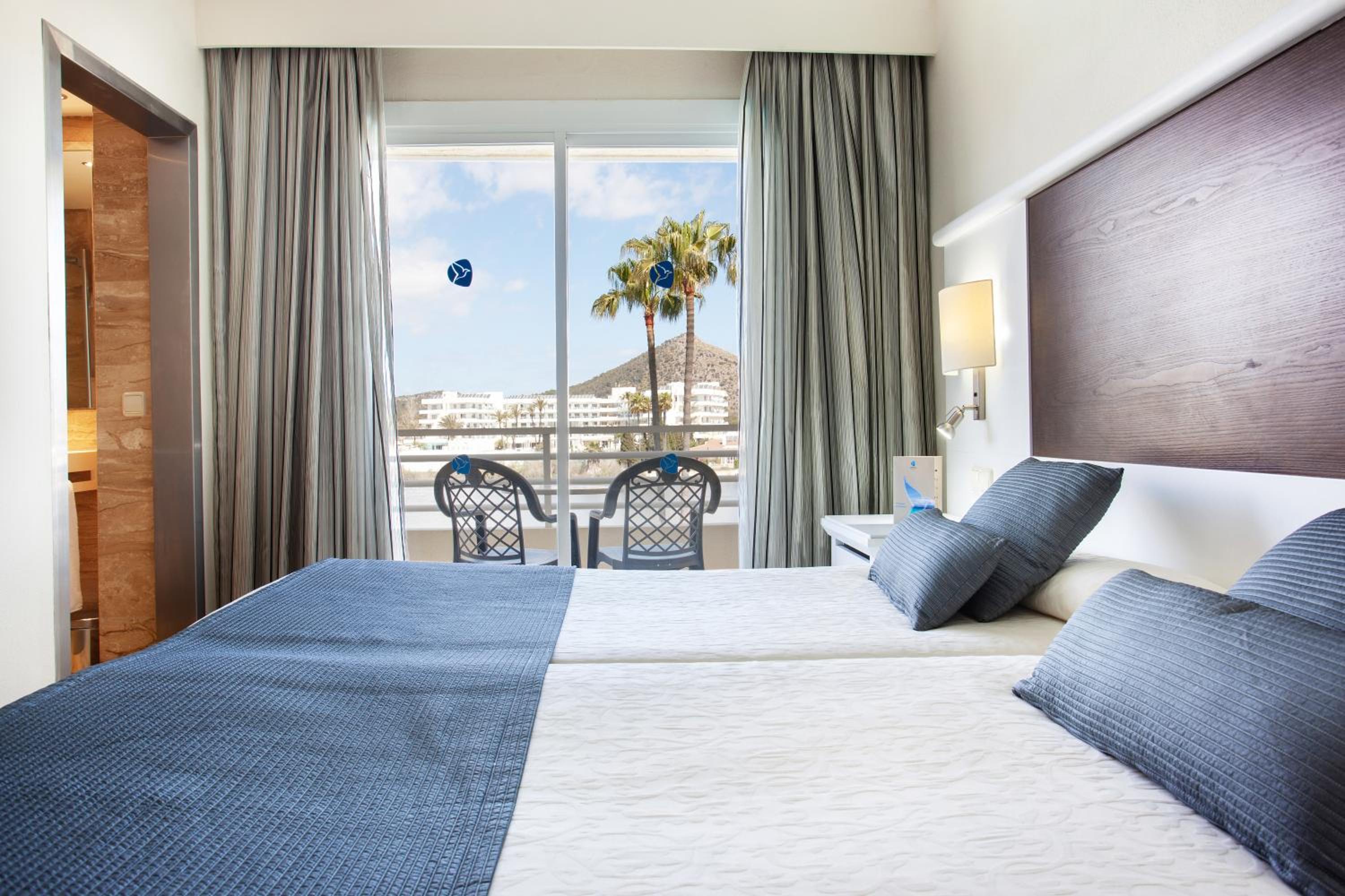 Habitación Doble con Vista al Lago (2 Adultos)