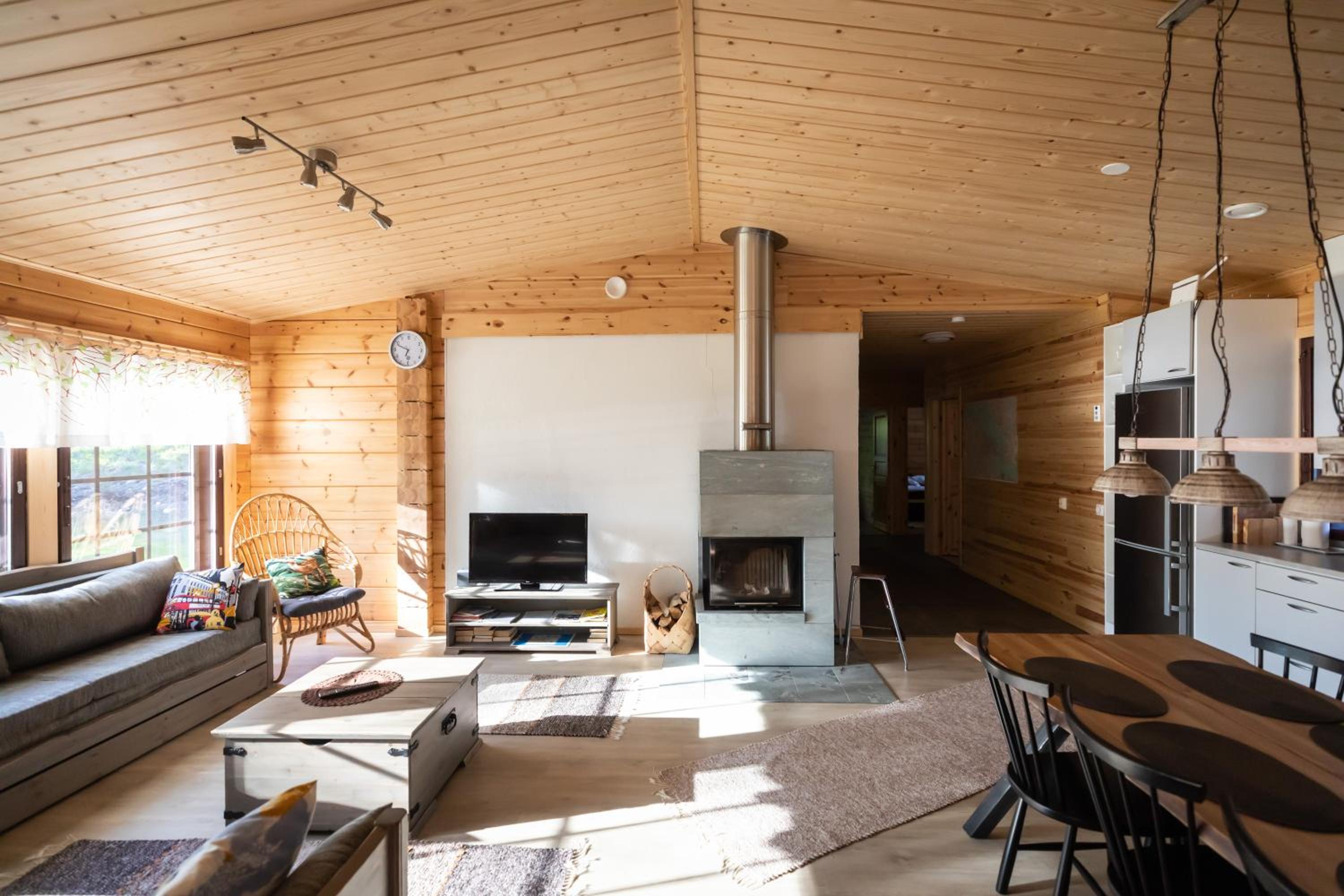 Three-Bedroom Chalet photo 1