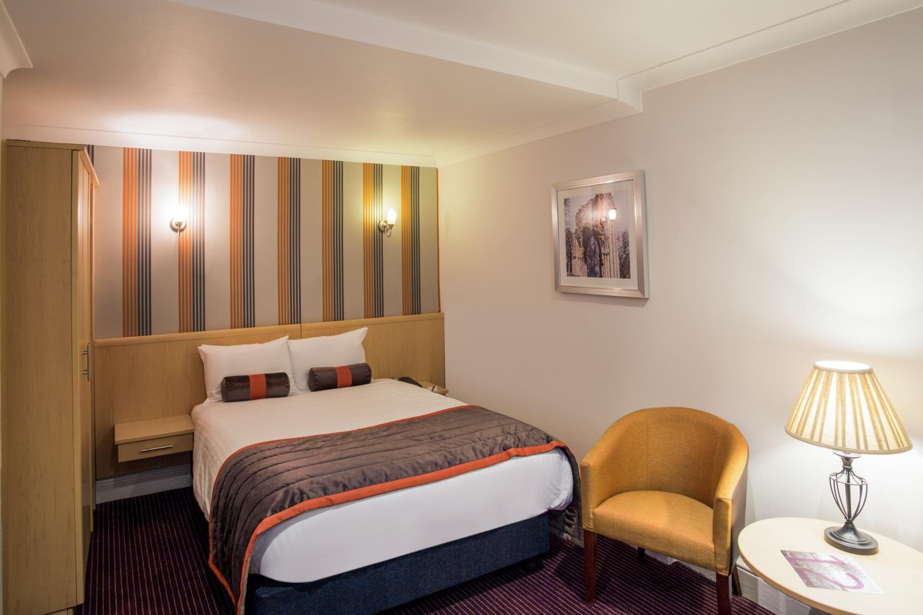 Classic Double Room