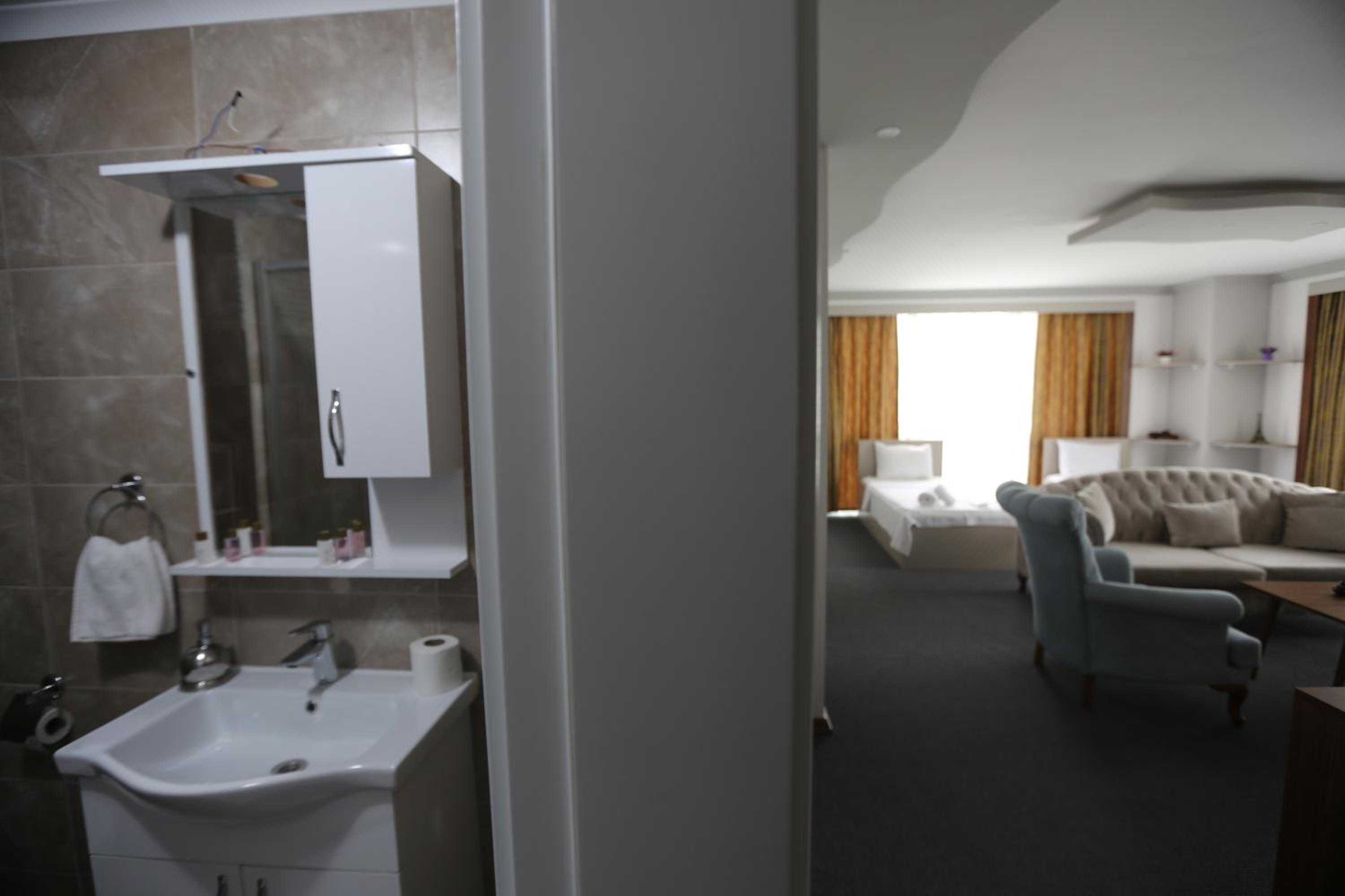 Luxury Triple Room photo 3