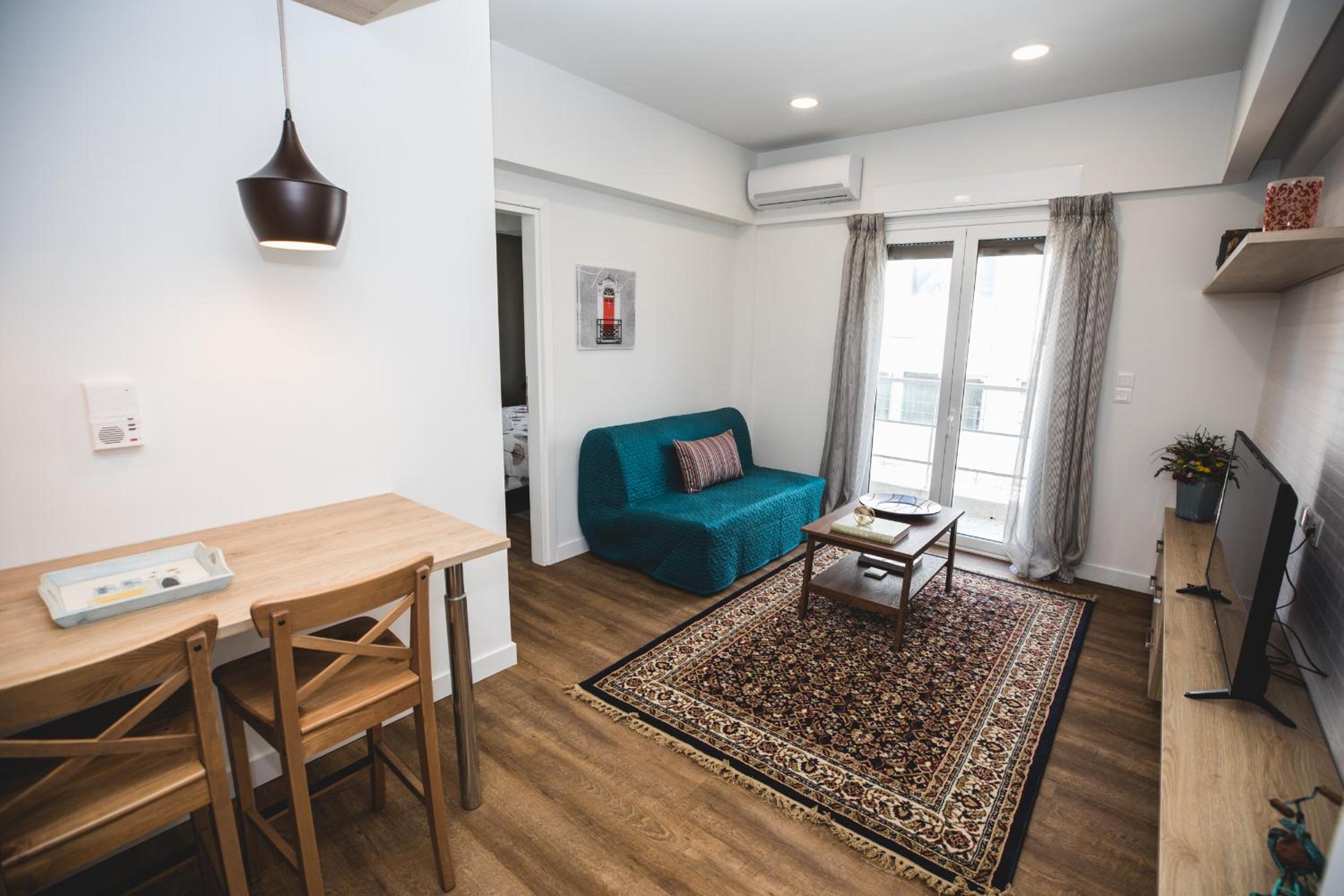 One-Bedroom Apartment