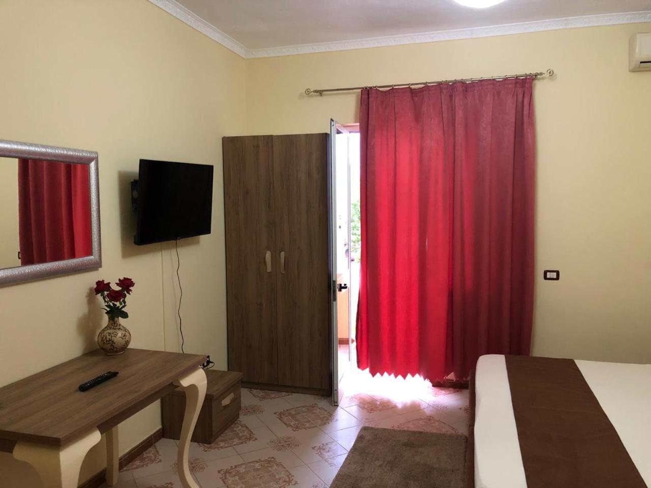 Triple Room with City View