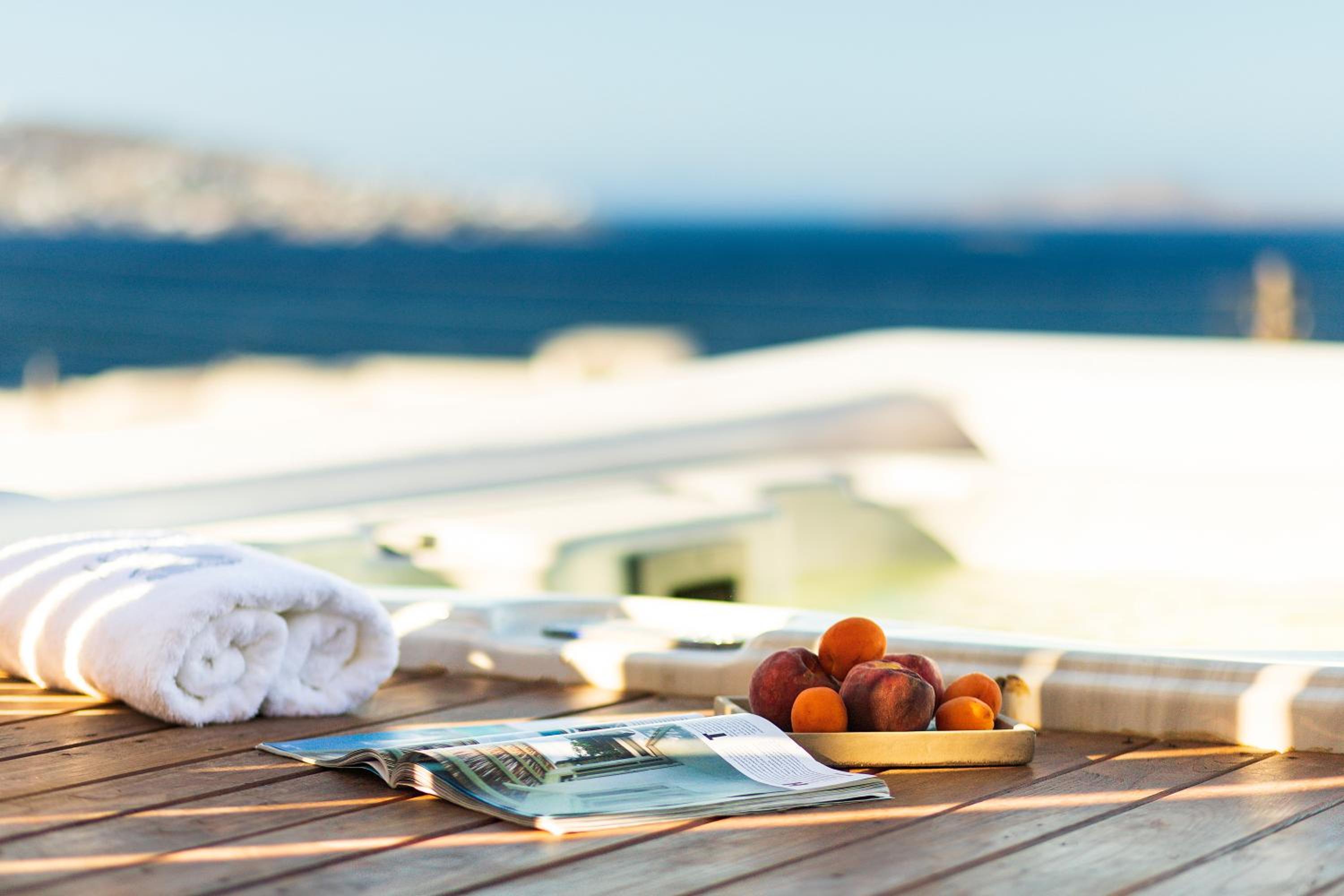 Premium Suite with Sea View and Hot Tub - Photo 9