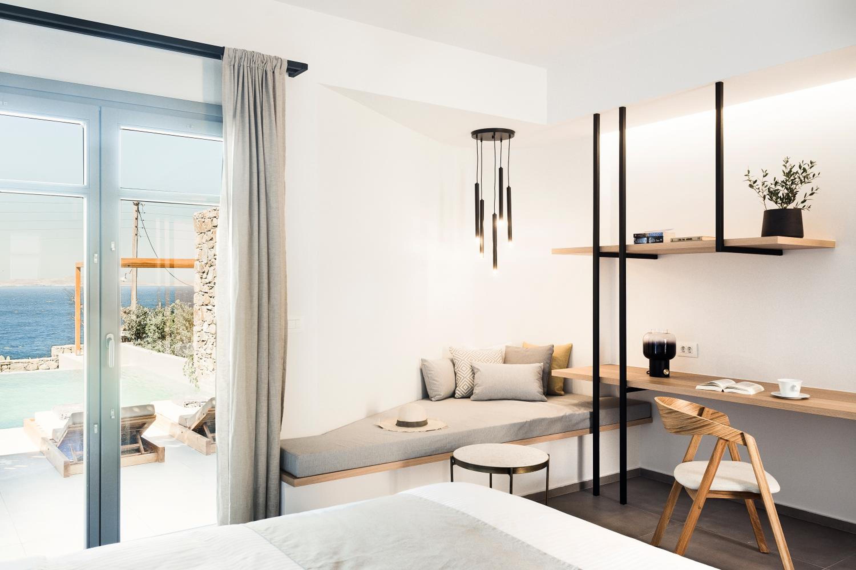 Deluxe Suite with Private Pool and Sea View - Photo 1