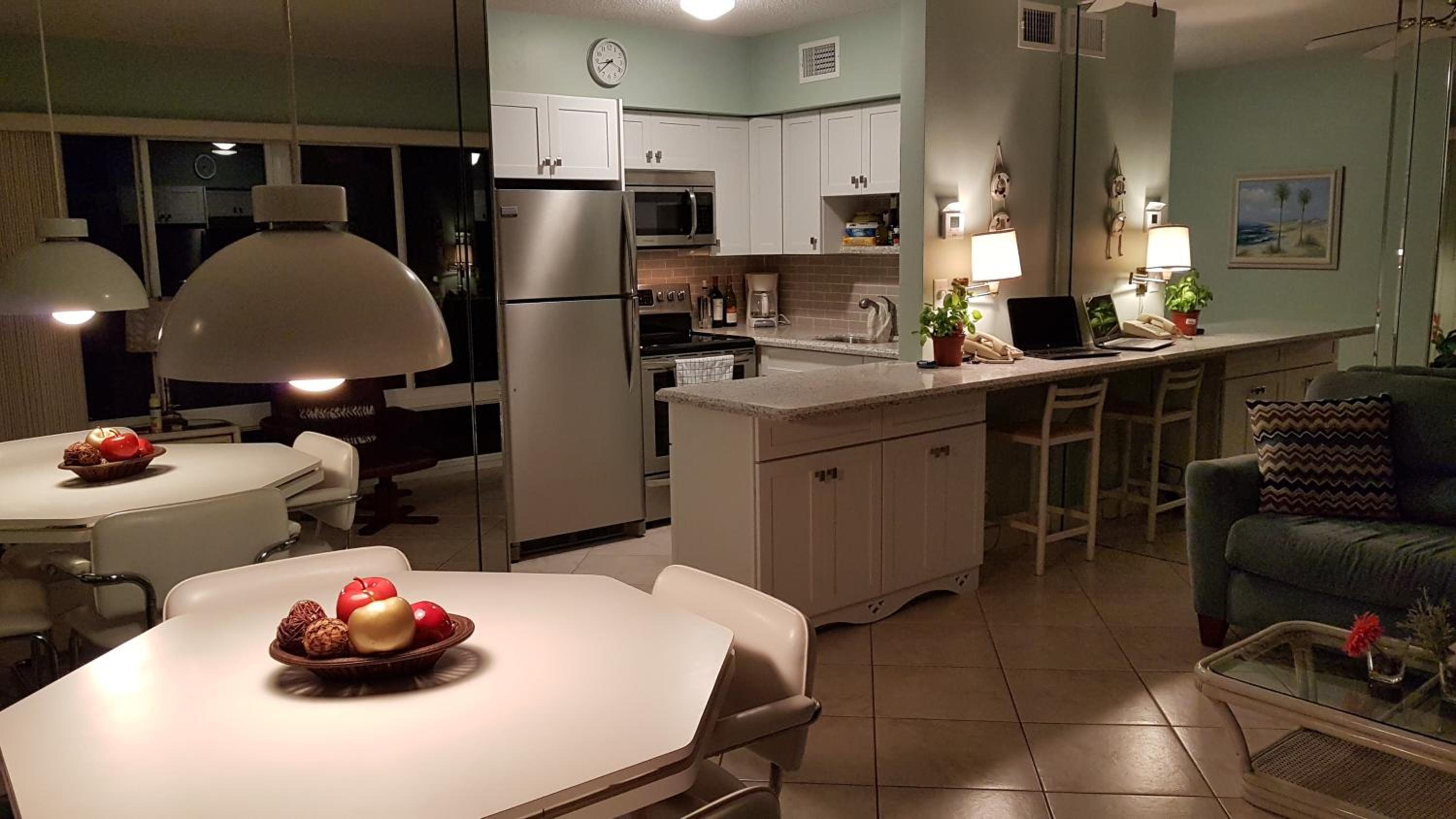 Larger One-Bedroom Apartment with Intracoastal View photo 2