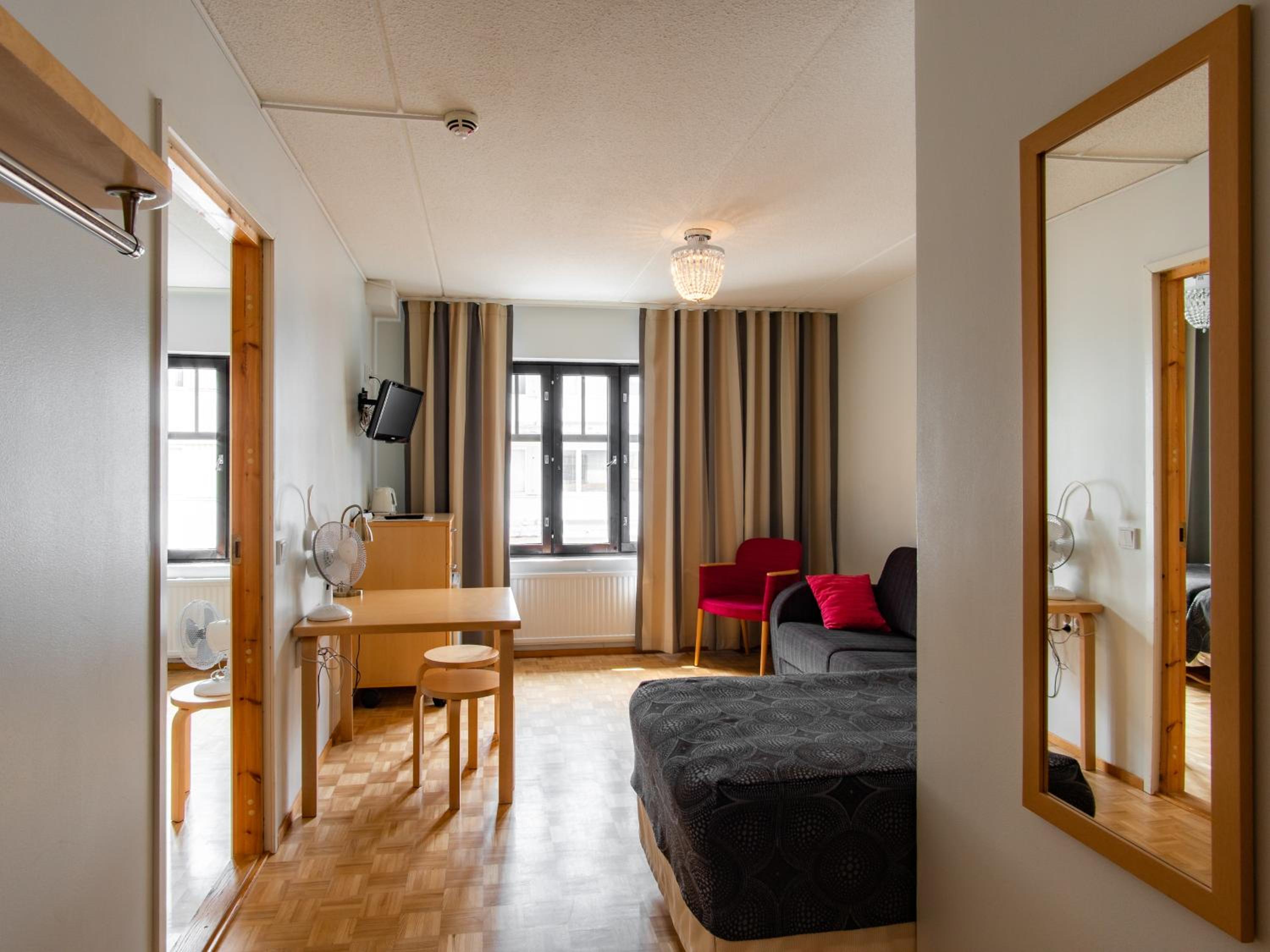 Apartment photo 2