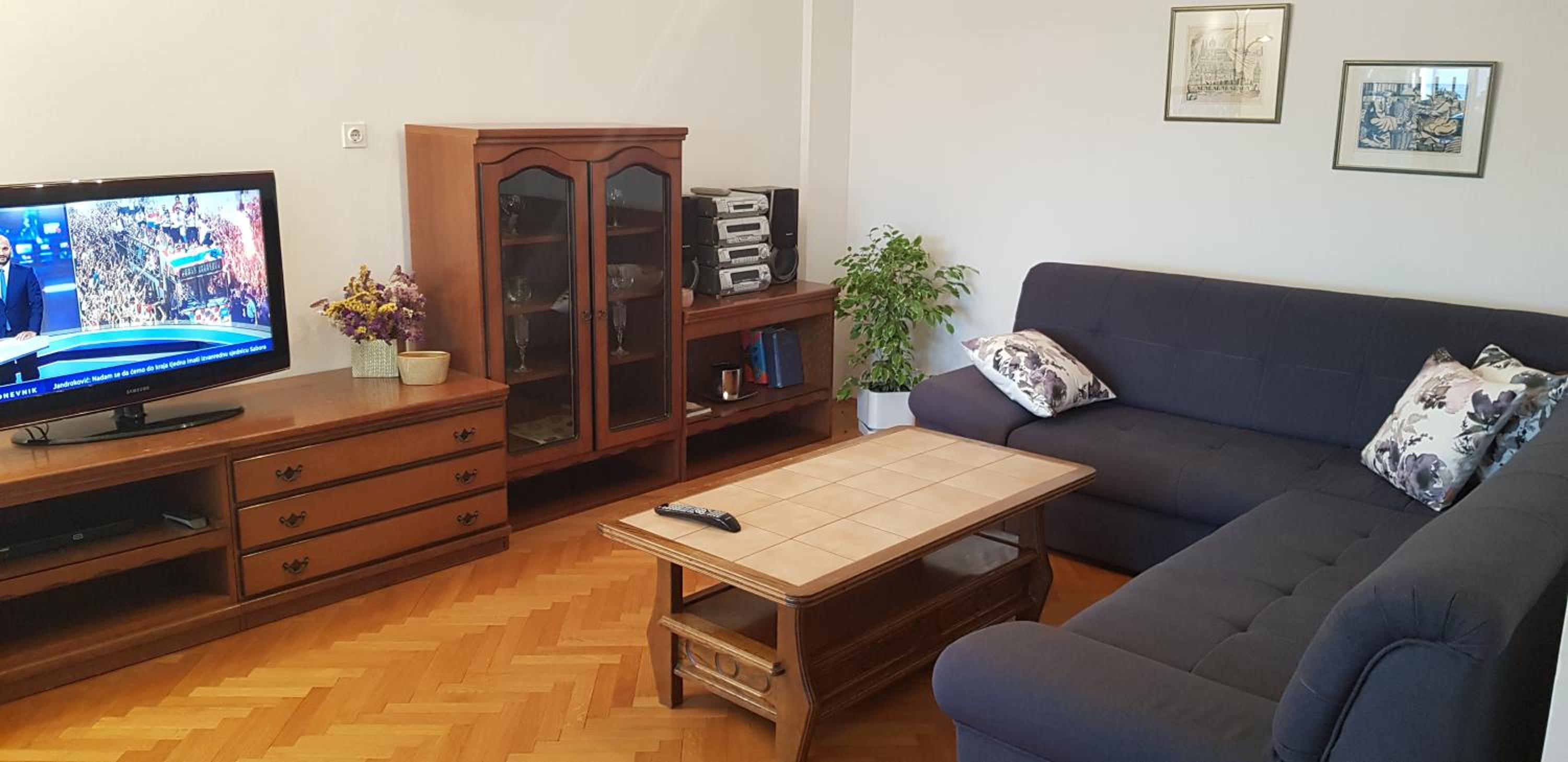 Two-Bedroom Apartment - Photo 22