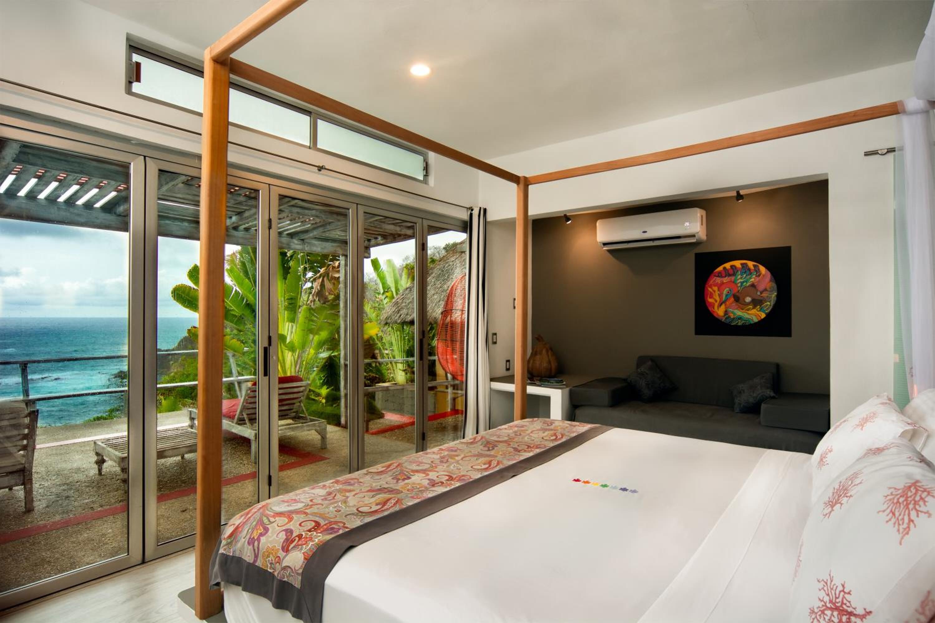 Suite with Terrace - Photo 9