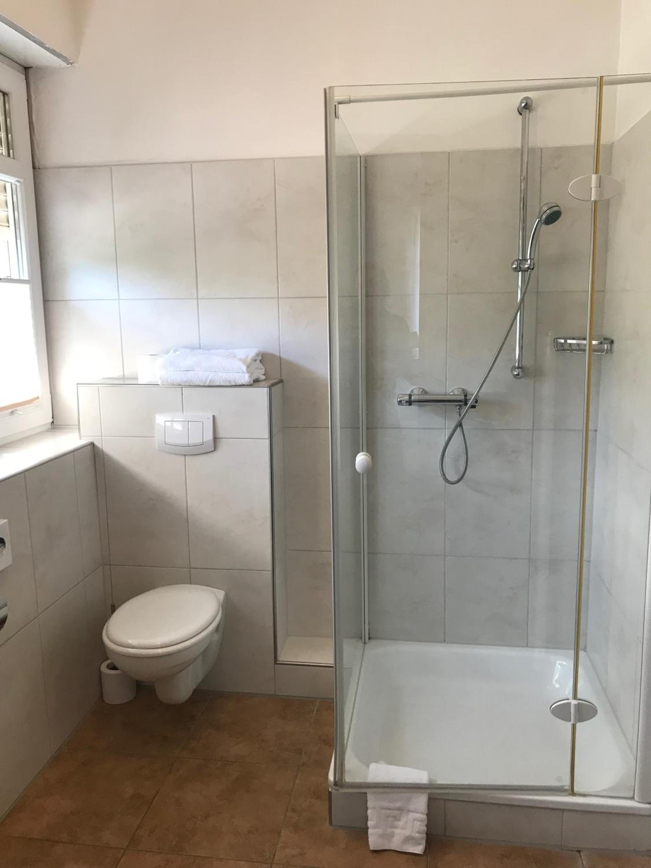 Double Room - Photo 9