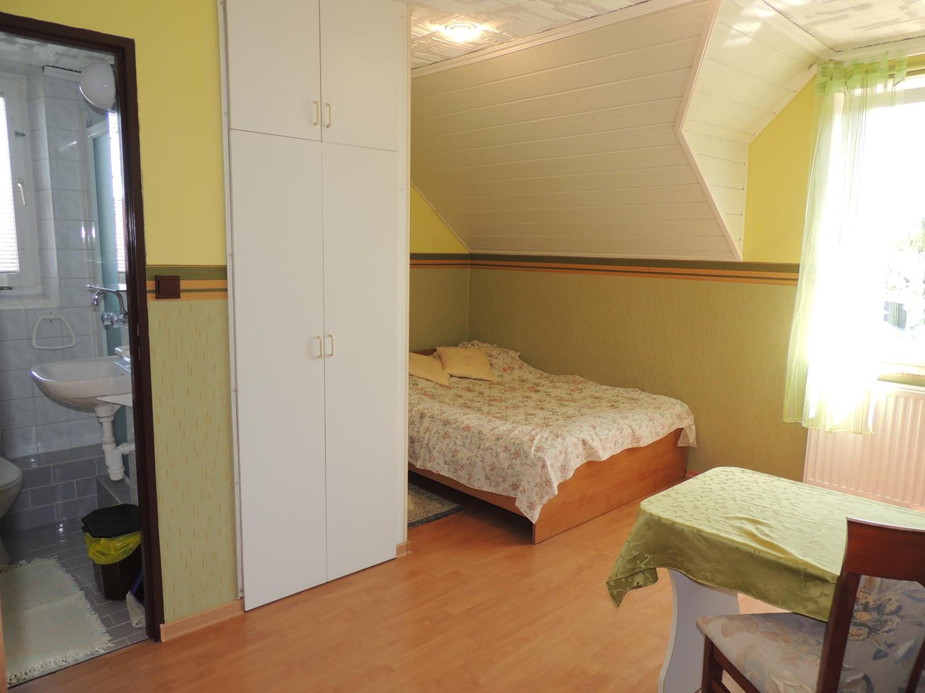 Double Room with Private Bathroom photo 1