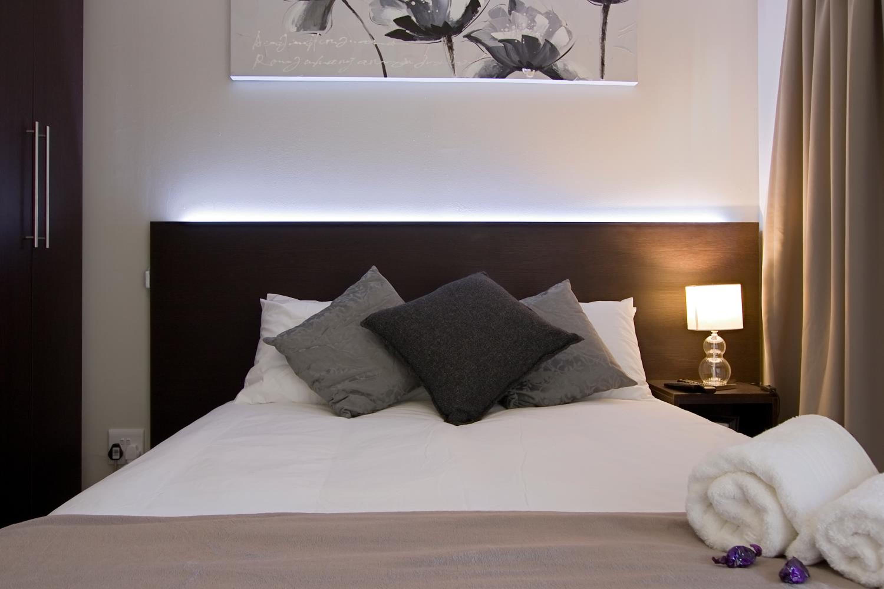 Double Room - Photo 5