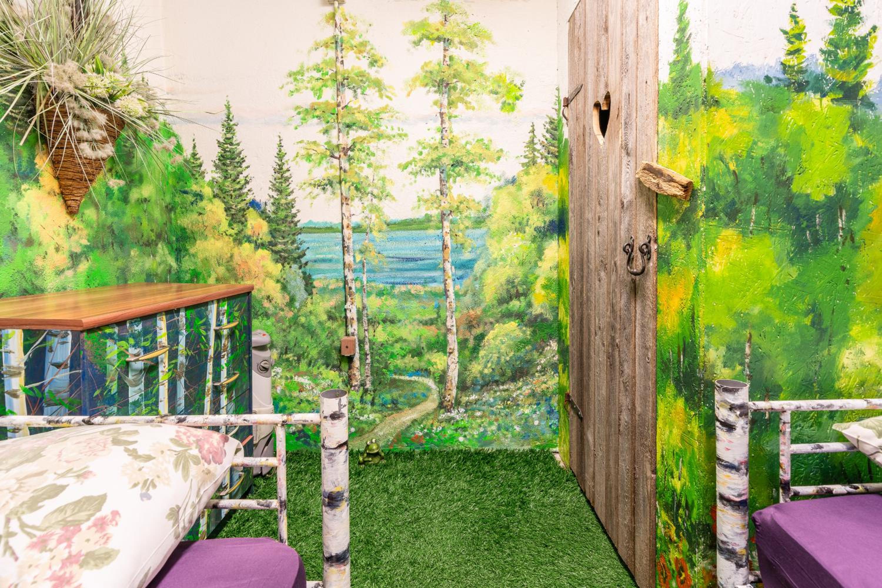 Budget Twin Room in the Garden with Private Entrance, Bathroom and Kitchen, photo 6