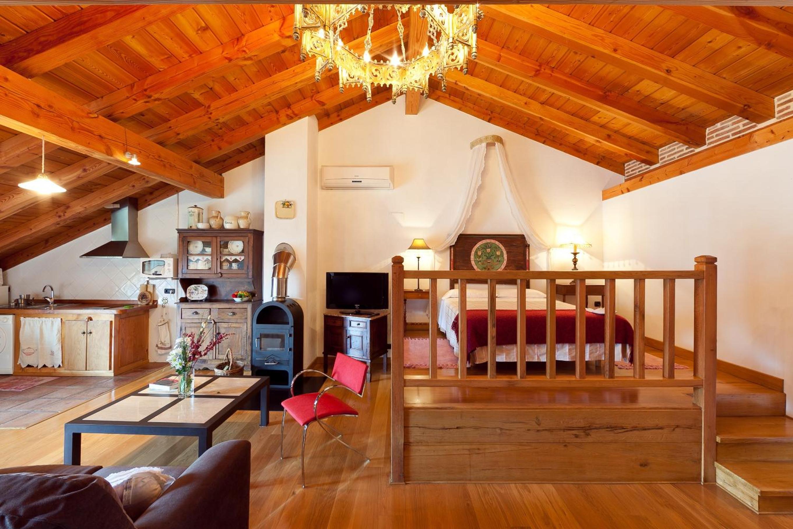 One-Bedroom House photo 2