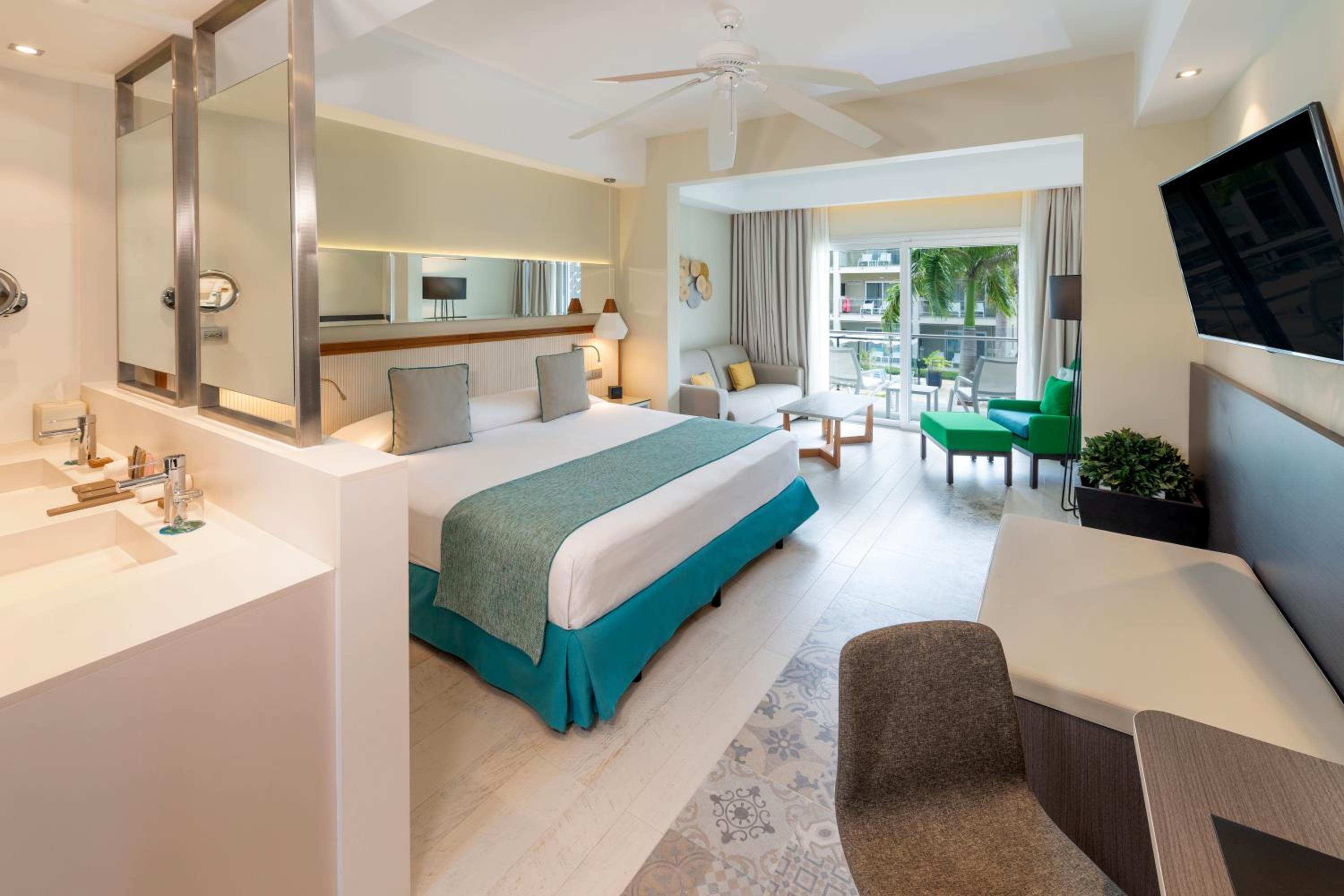 Superior Junior Suite