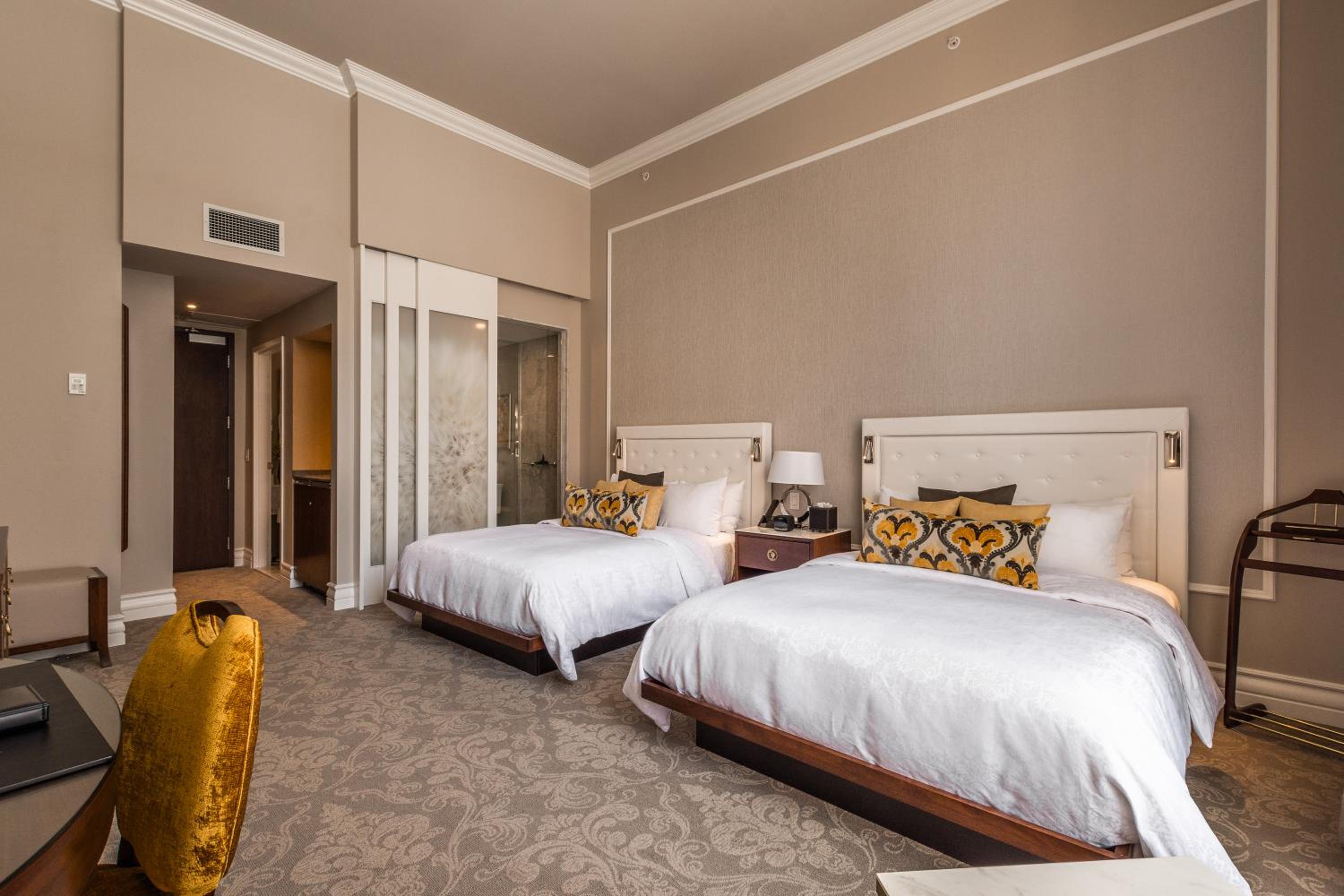 Classic Room 2 Queen Beds Garden View