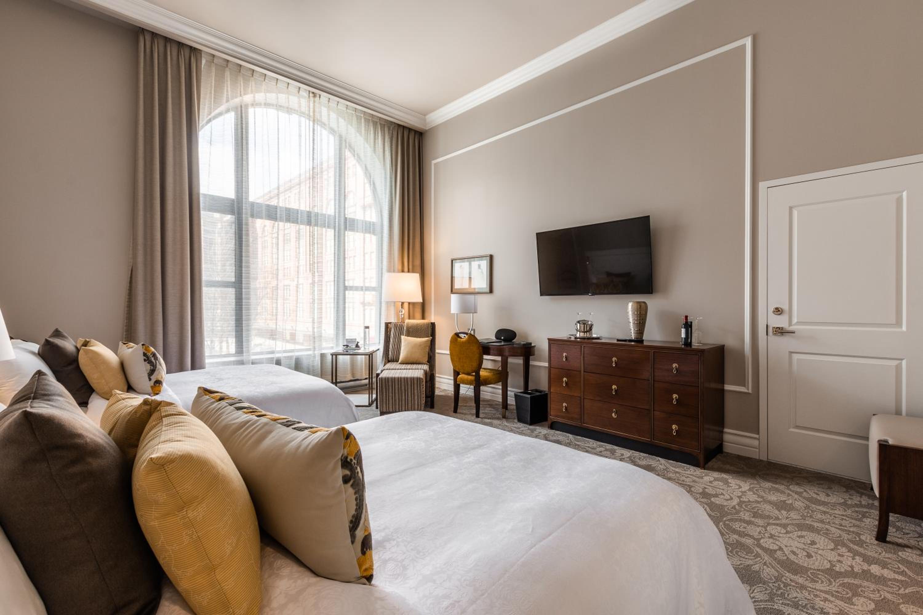 Classic Room 2 Queen Beds City View