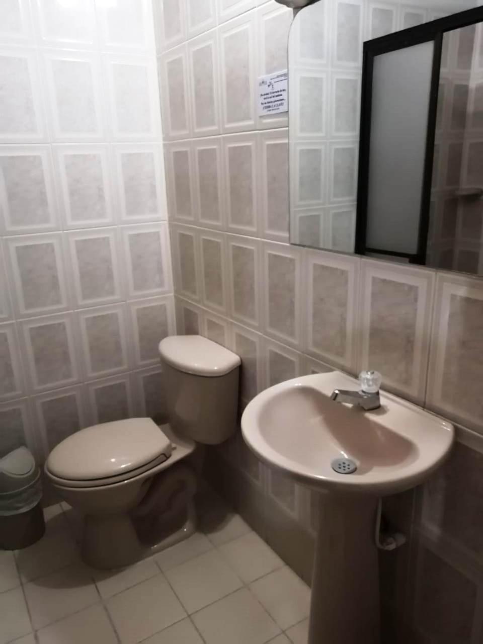 Double Room with Private Bathroom photo 2