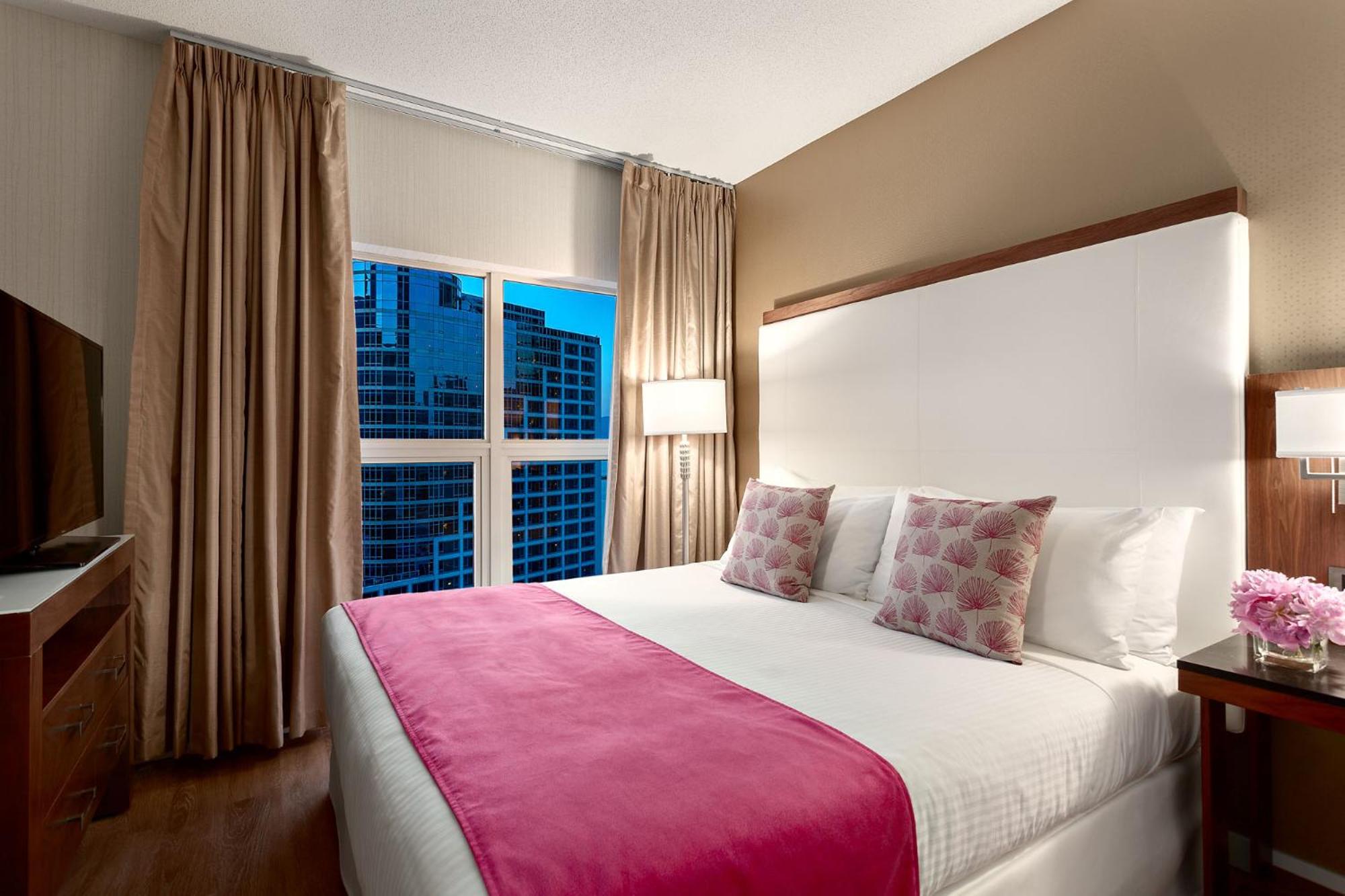 Executive King Suite with Harbor View - Photo 1