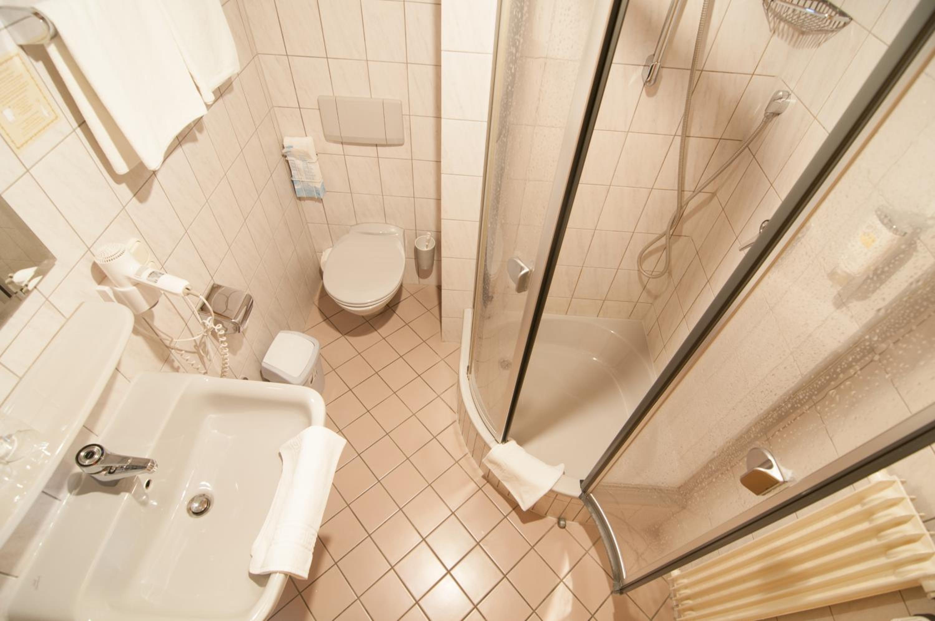 Standard Double Room - Photo 29