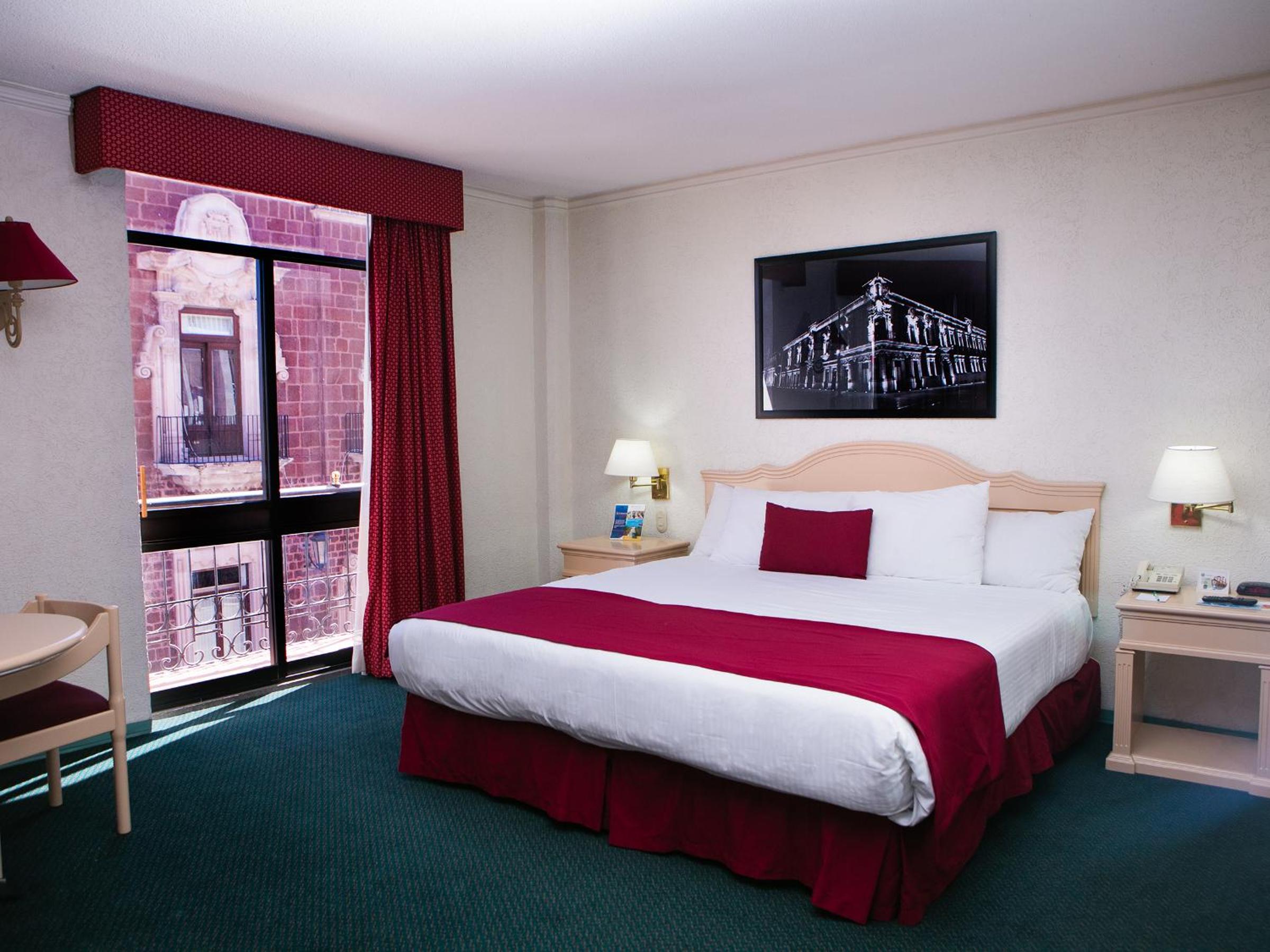 Queen Room - Non-Smoking - Photo 3