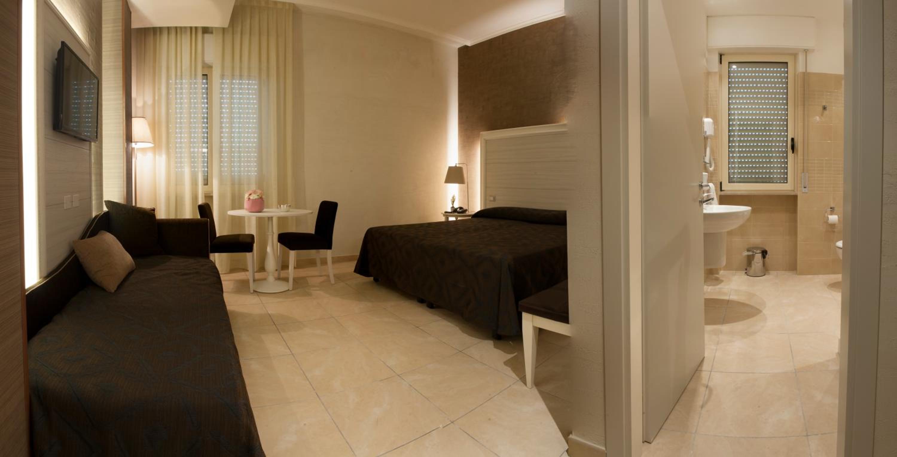 Superior Triple Room - Photo 11