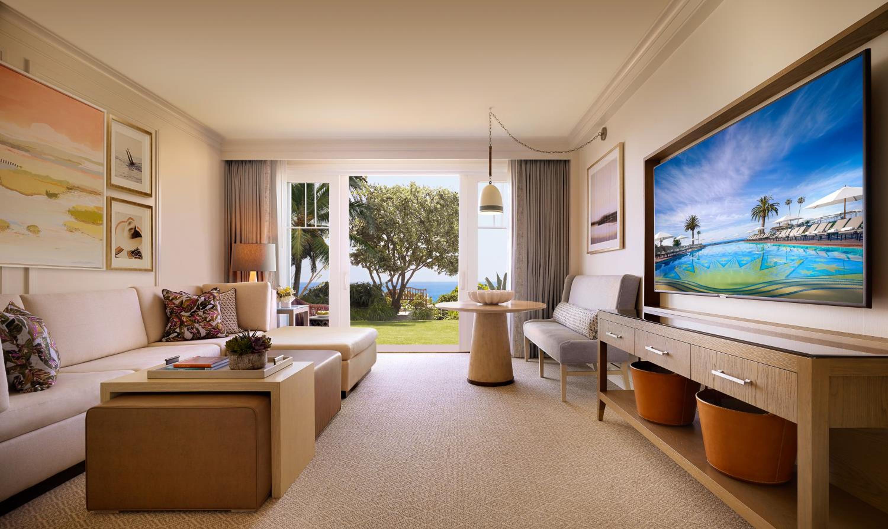 Horizon View King Suite