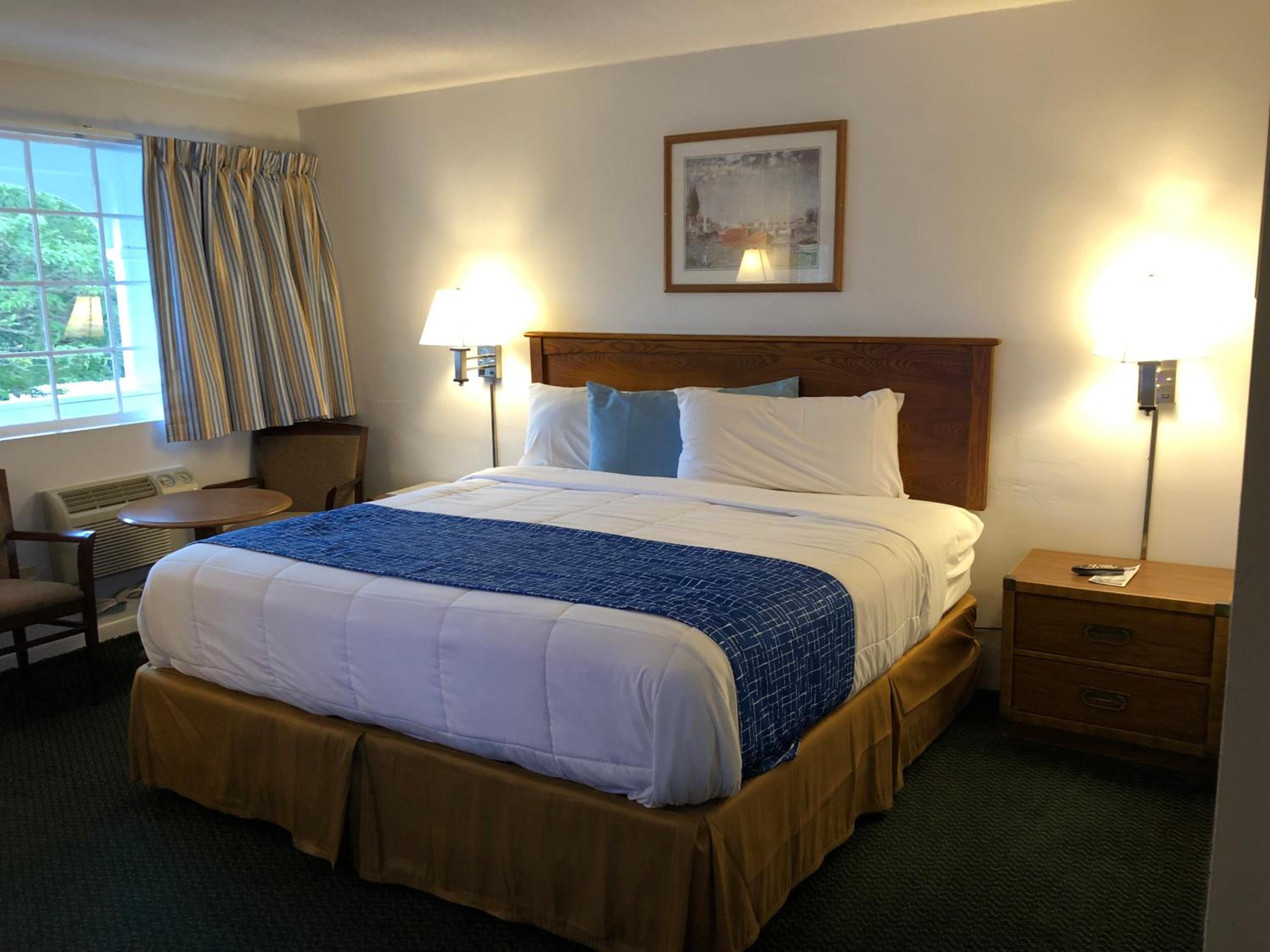 King Room- Non-Smoking - Photo 2