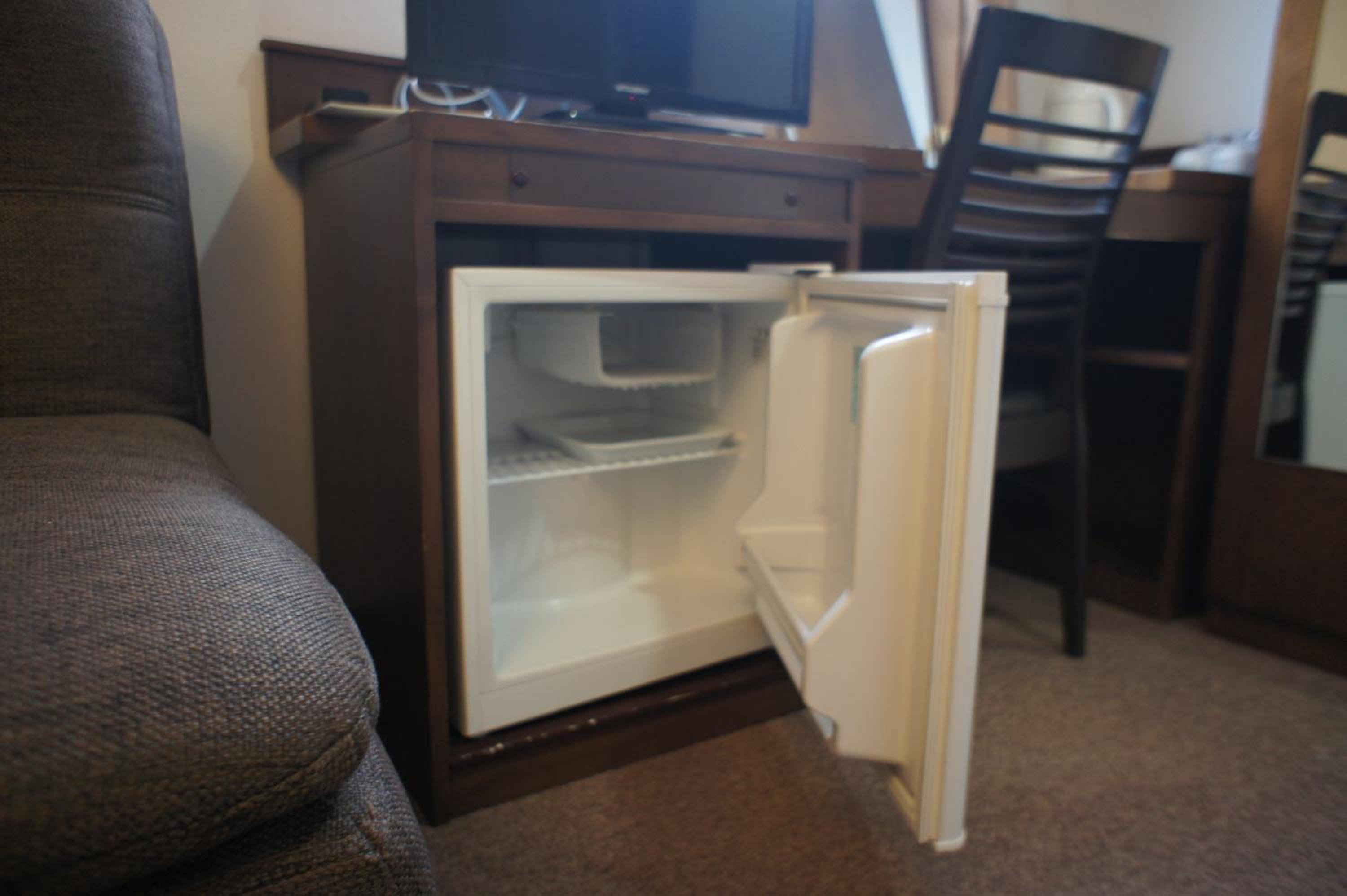 Twin Room - Non-Smoking photo 2