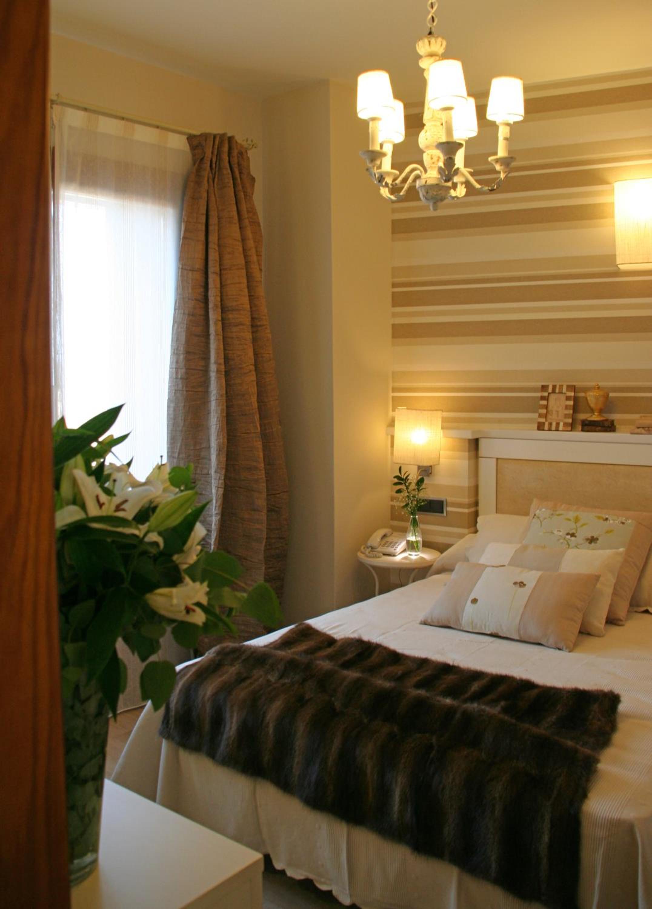 Habitación Doble Pequeña con Vista al Castillo