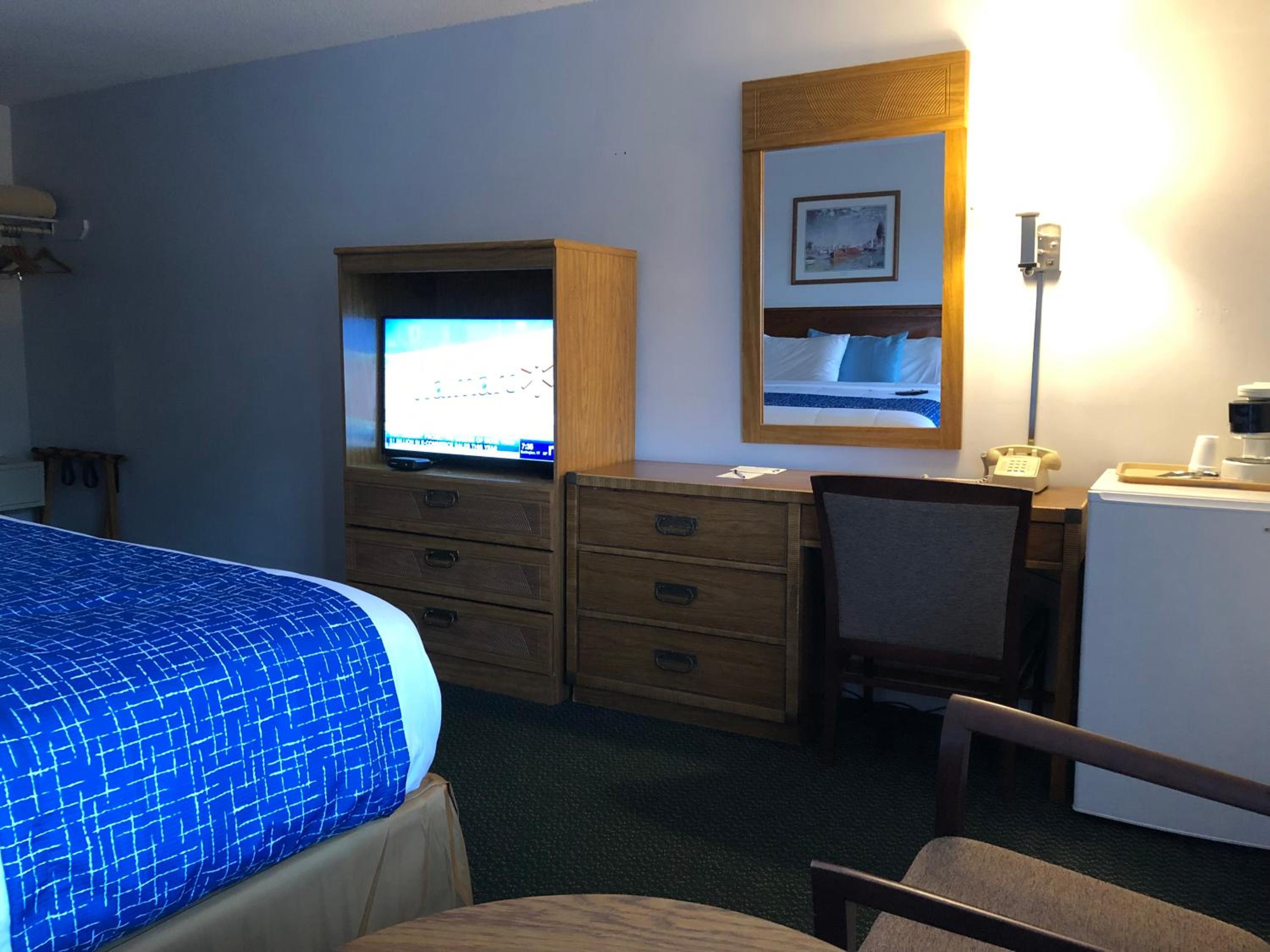 King Room- Non-Smoking - Photo 6