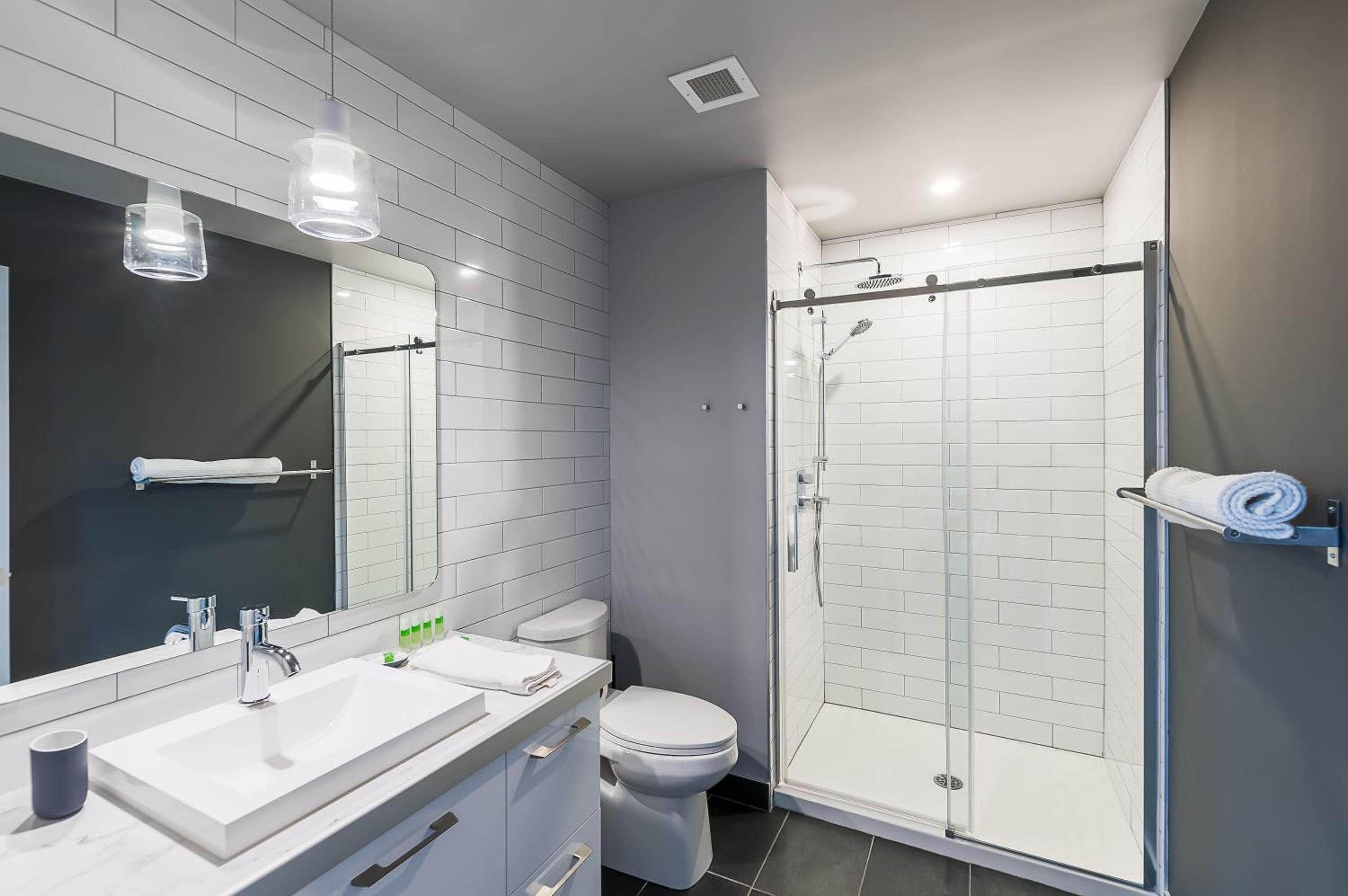 St-Laurent Penthouse T401