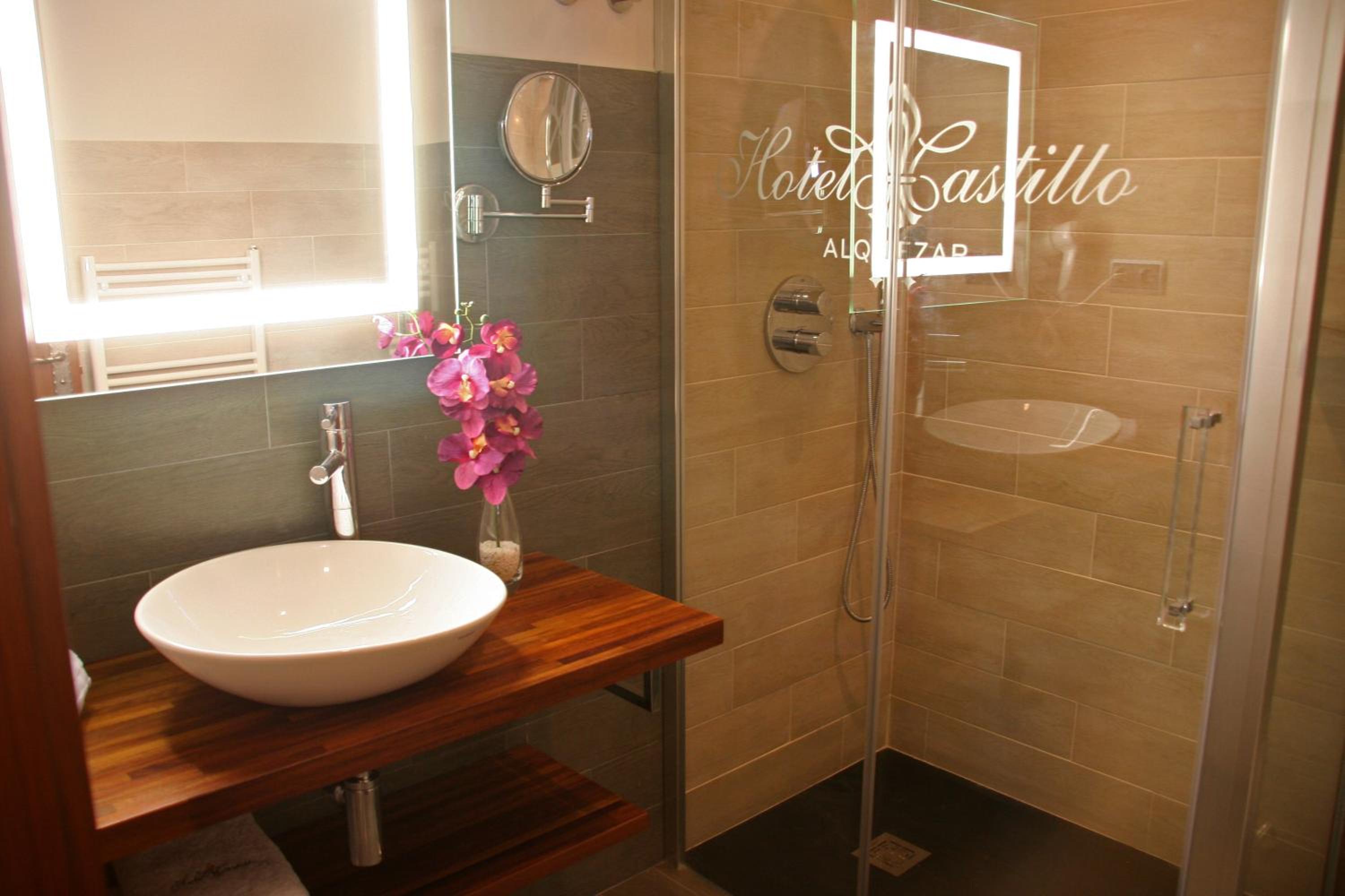 Small Double Room with Castle View photo 3