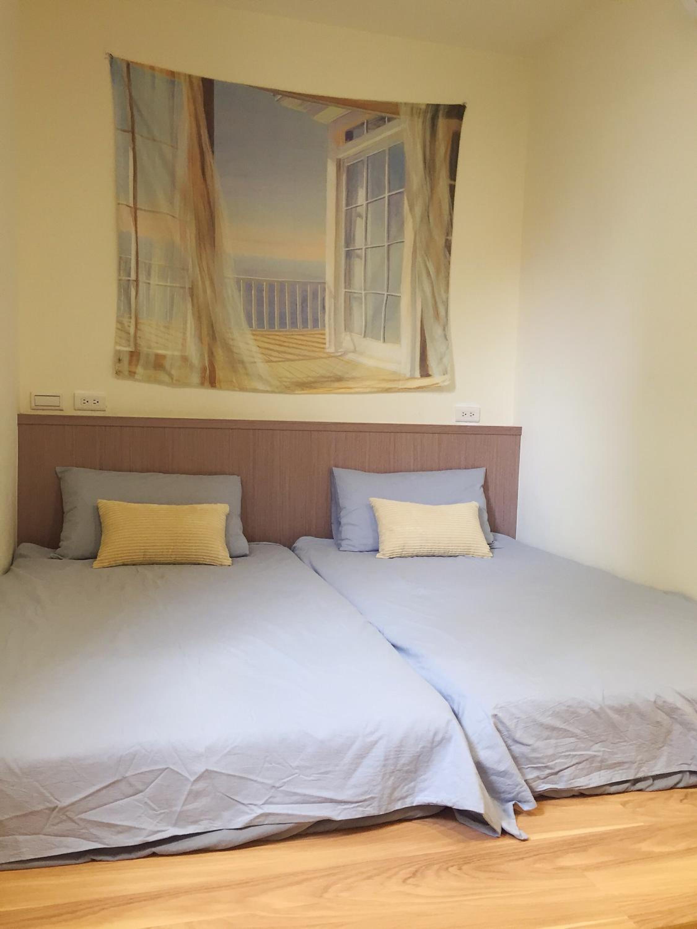 Twin Room with Private Bathroom