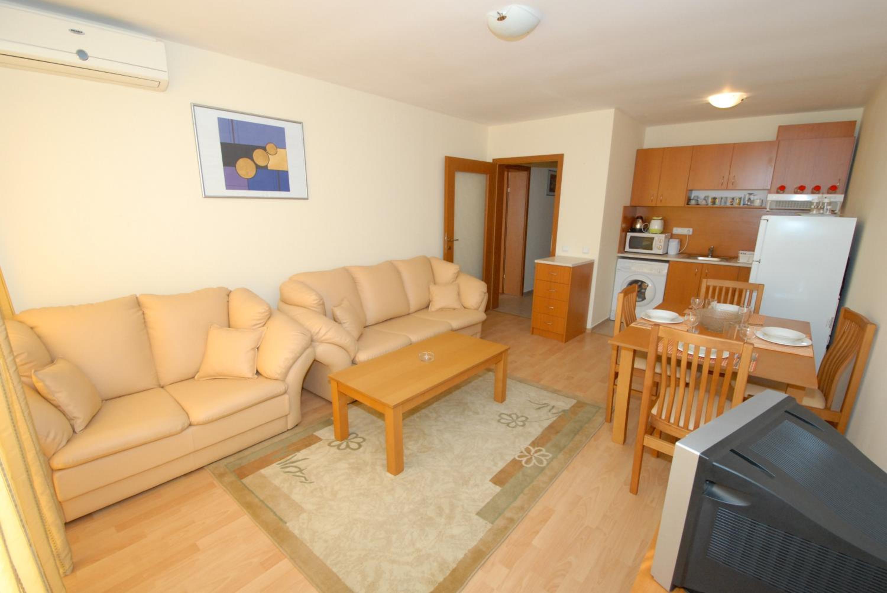 Two-Bedroom Apartment with Balcony  (4 Adults + 2 Children) photo 1