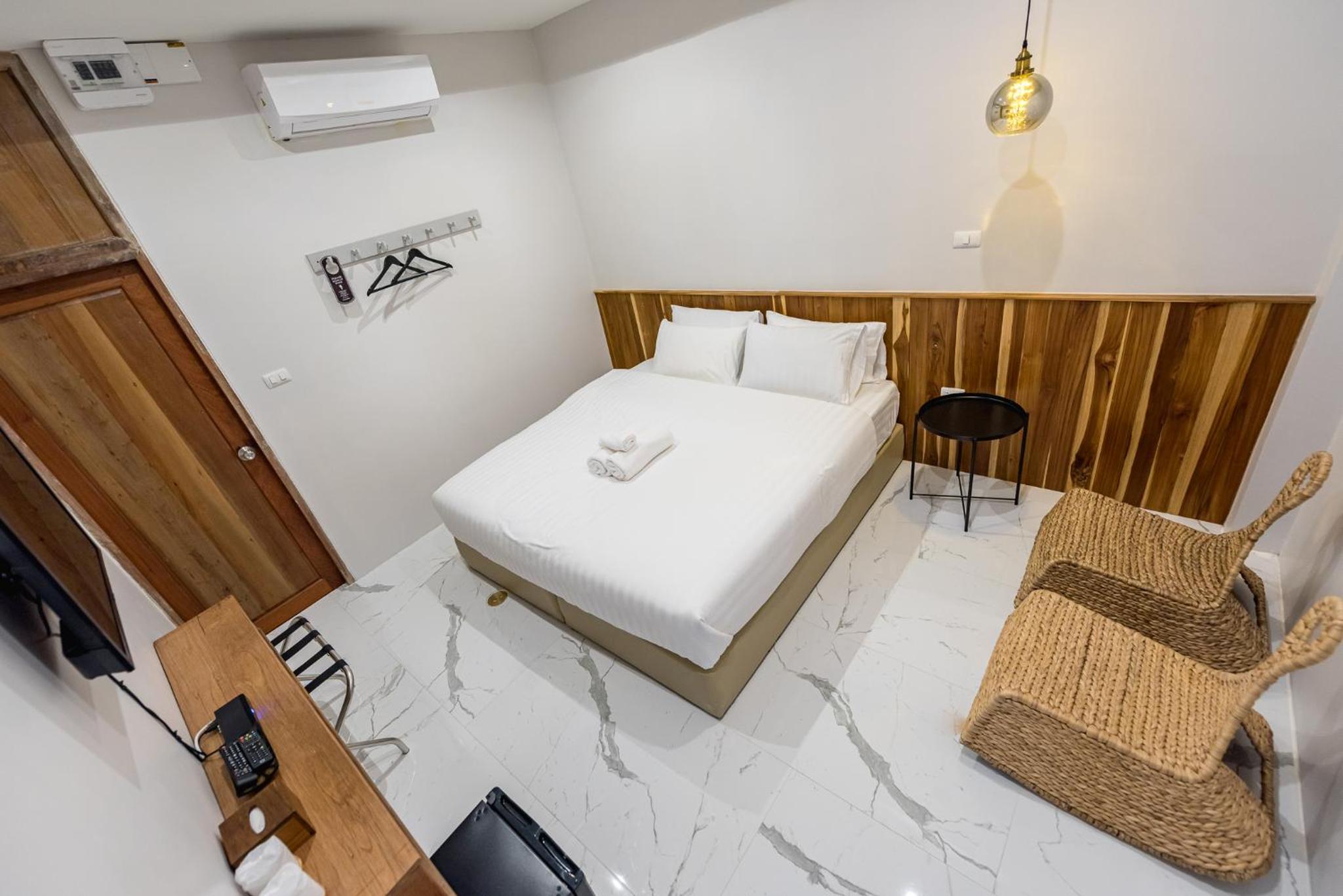 Deluxe Triple Room - Photo 4