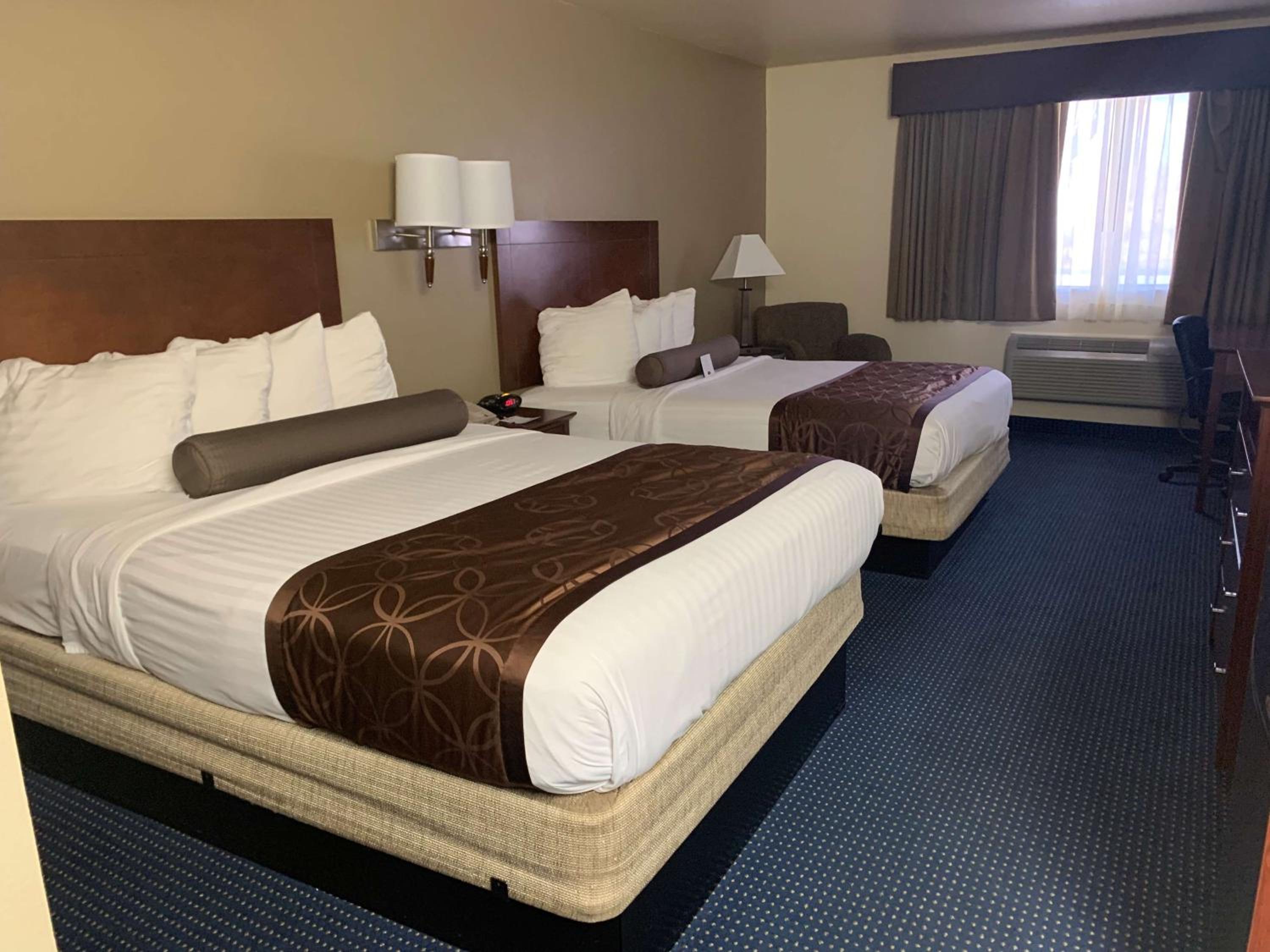 Queen Room with Two Queen Beds - Non-Smoking/Pet Friendly