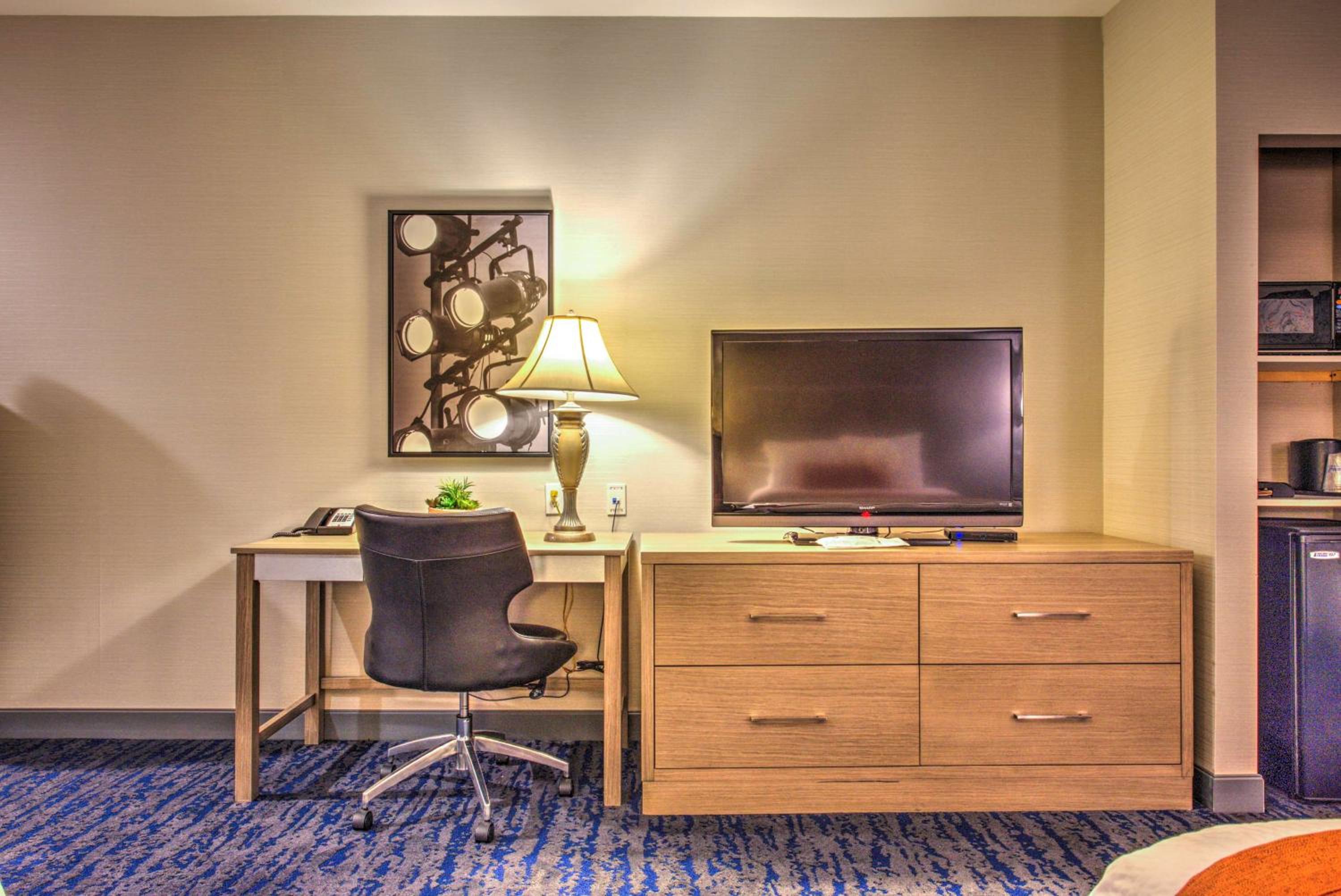 Best Western Plus Media Center Inn & Suites, Foto 5