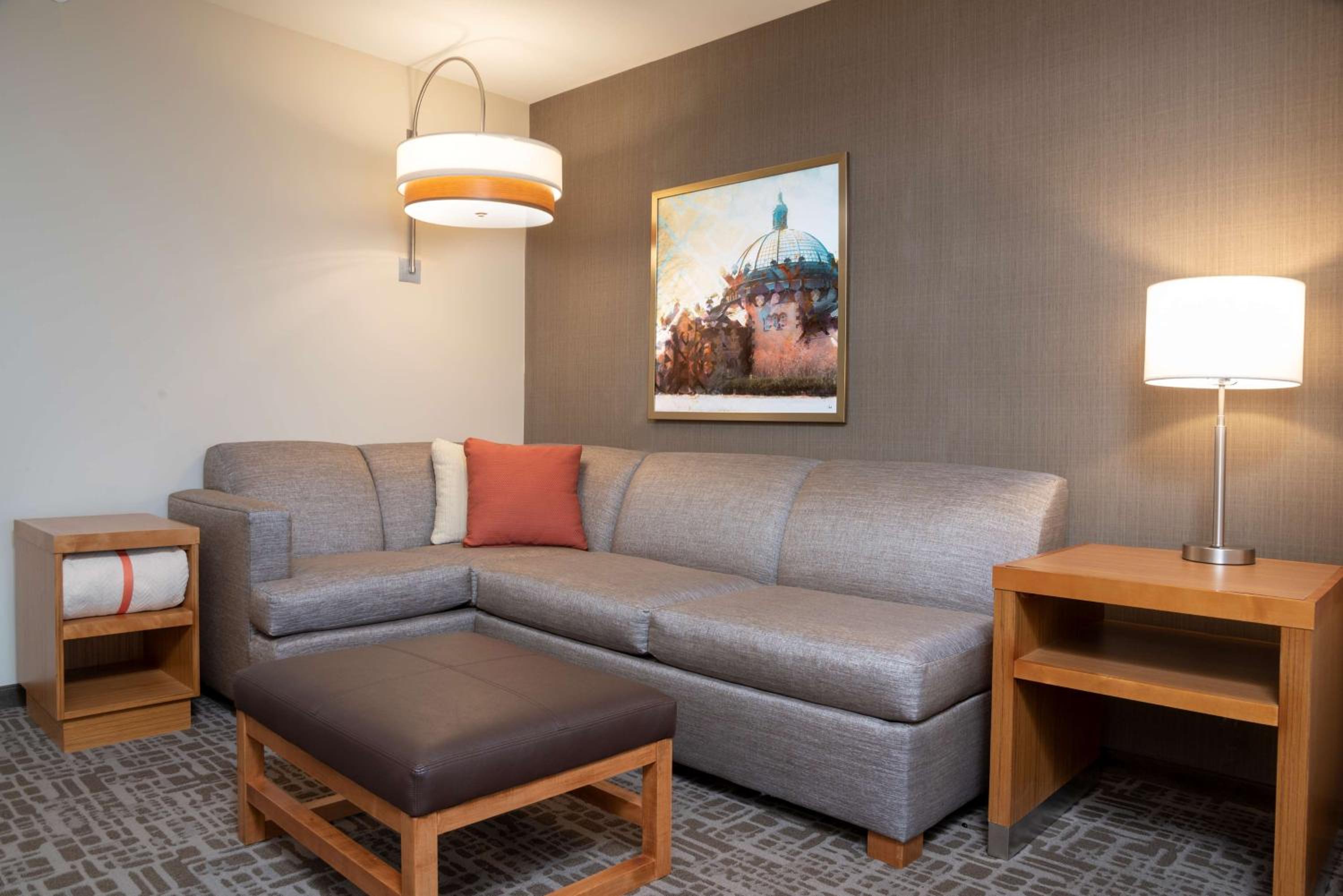 Queen Room with Two Queen Beds and Sofa Bed photo 2