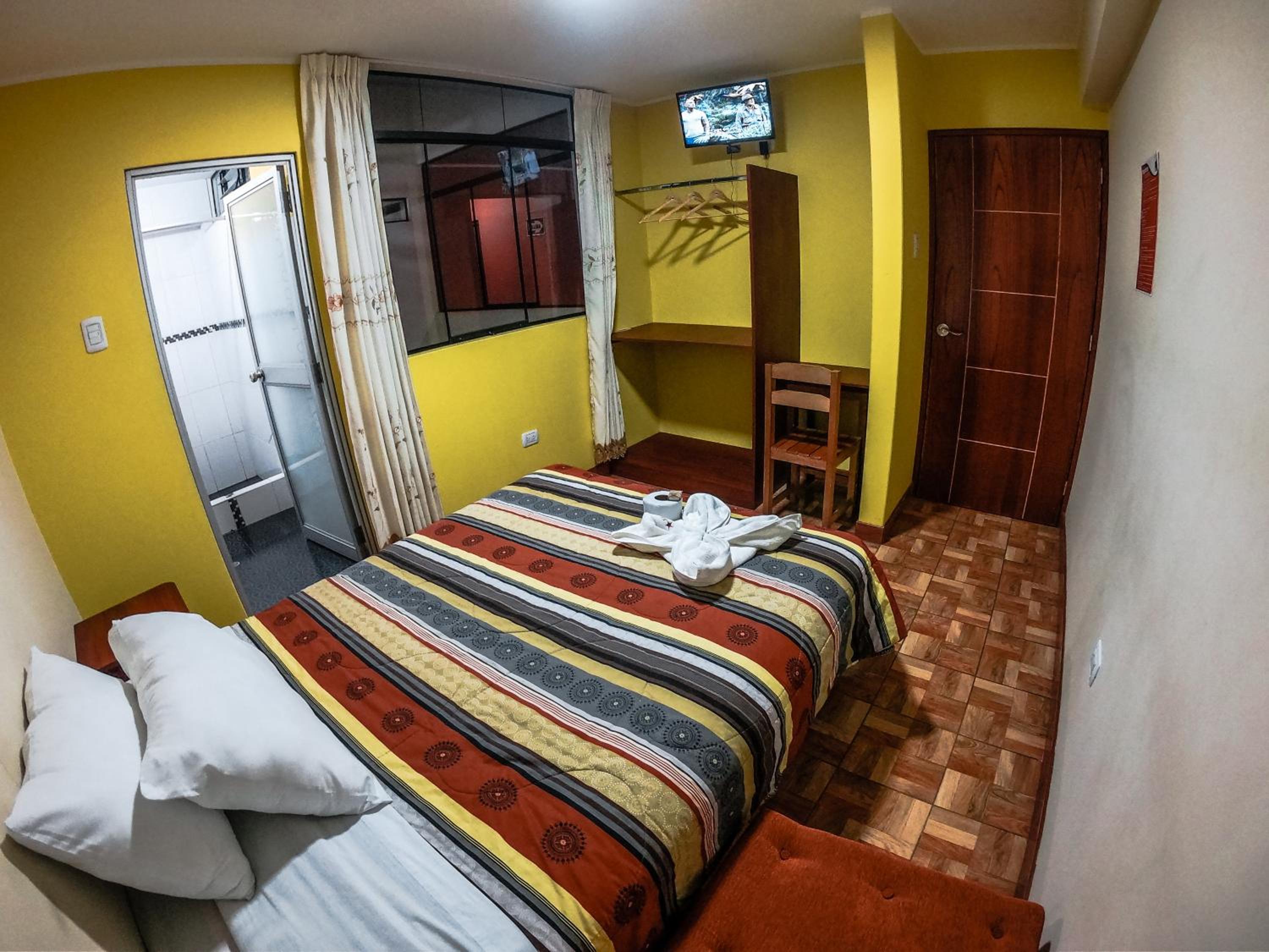Standard Single Room with Private Bathroom photo 2